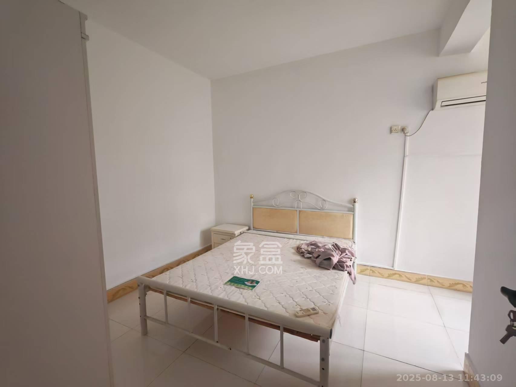 咸嘉新村悦峰园 3室2厅1卫 2400.0元/月 咸嘉新村悦峰园 3室2厅1卫 2400.0元/月室内图