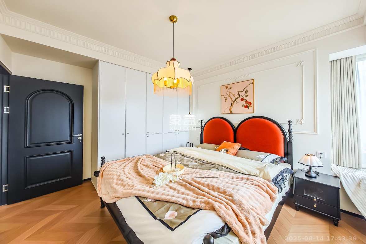 山语城三期 3室2厅1卫 75.8万 山语城三期 3室2厅1卫 75.8万卧室