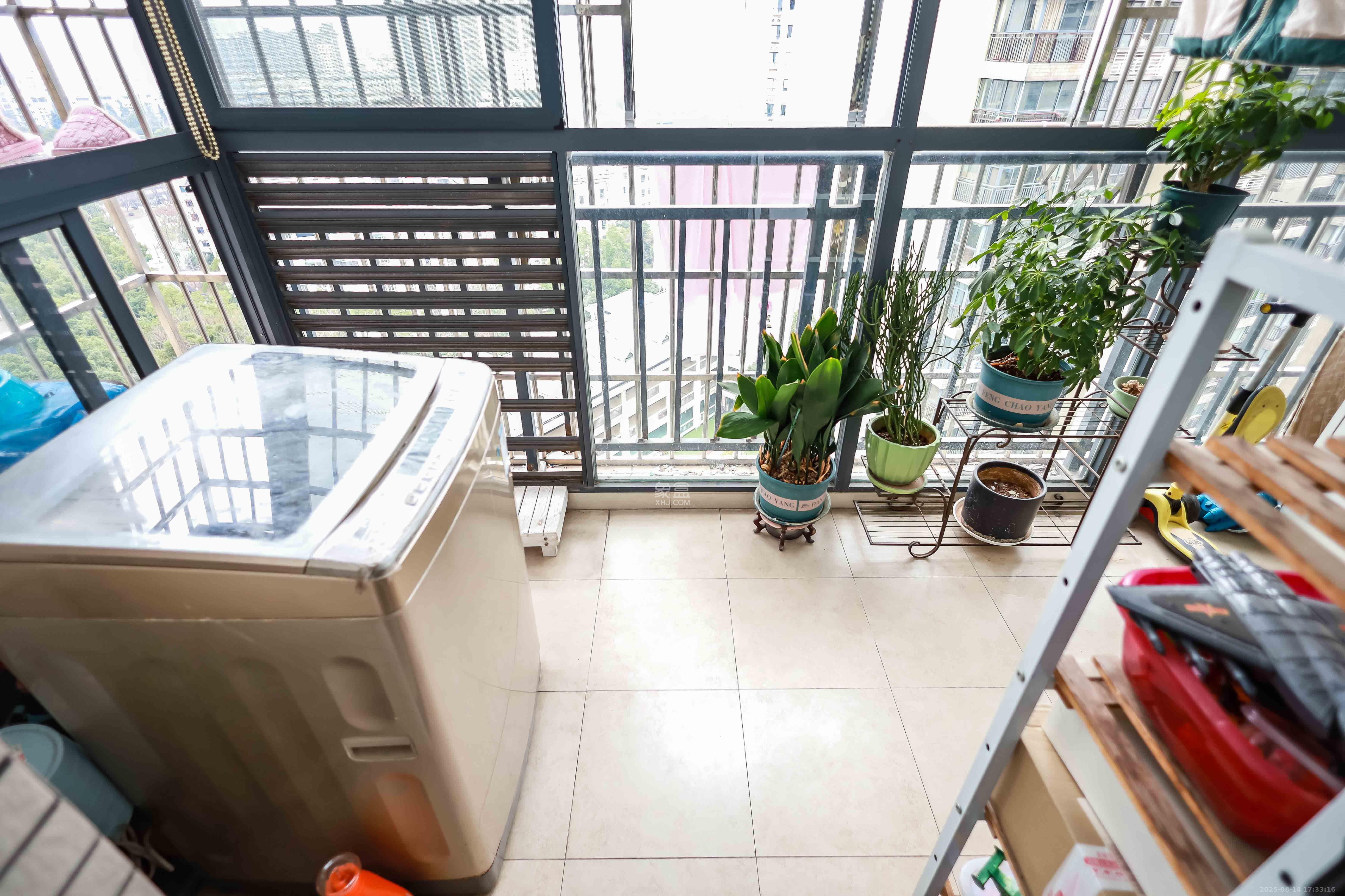 莱茵城  3室2厅1卫    2300.0元/月 莱茵城  3室2厅1卫    2300.0元/月室内图