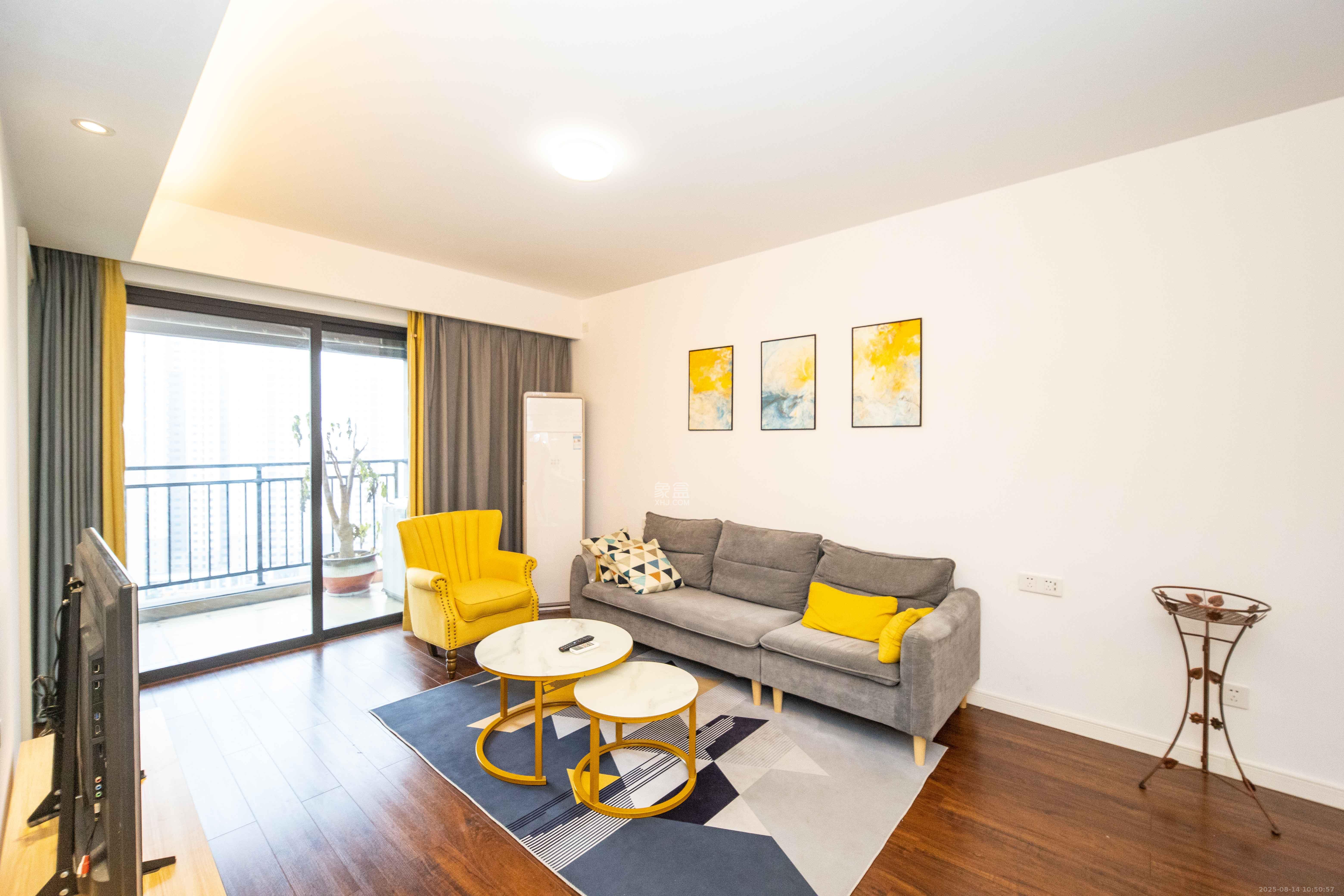 万科金域蓝湾  3室2厅2卫    3300.0元/月 万科金域蓝湾  3室2厅2卫    3300.0元/月室内图