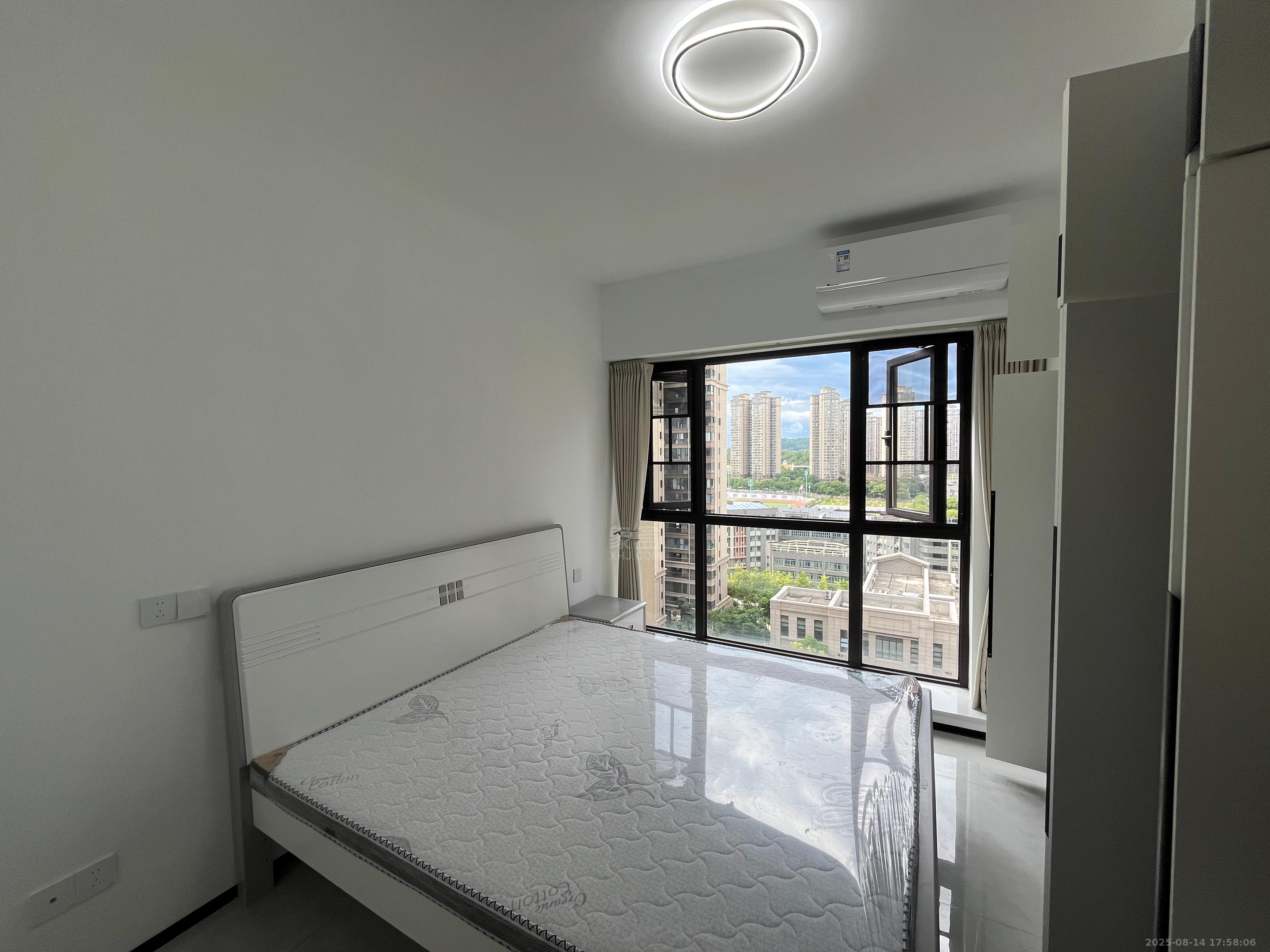 华晨神农湾 2室2厅1卫 2200.0元/月 华晨神农湾 2室2厅1卫 2200.0元/月室内图