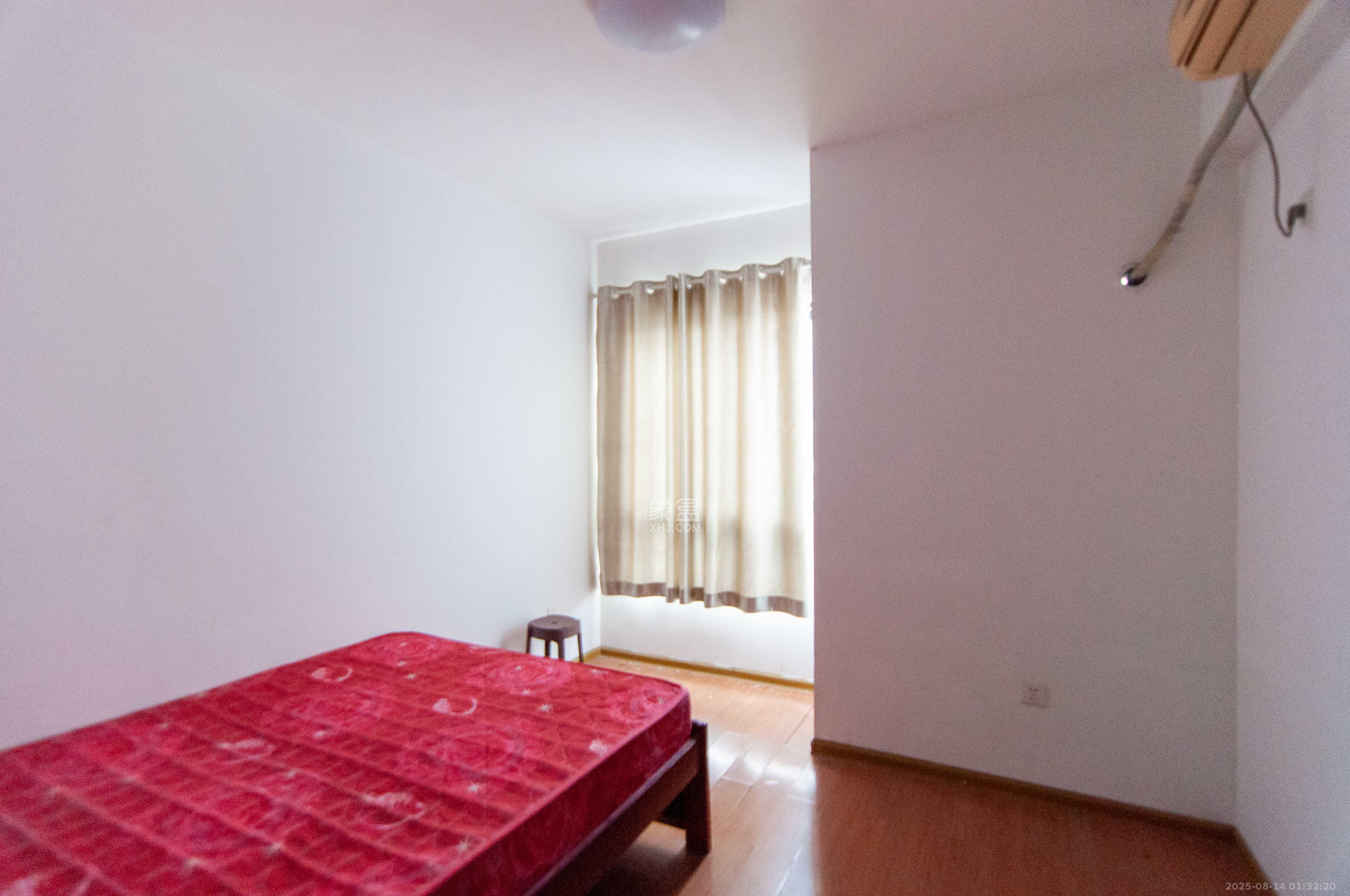 达美D6区  5室2厅3卫    160.0万其他