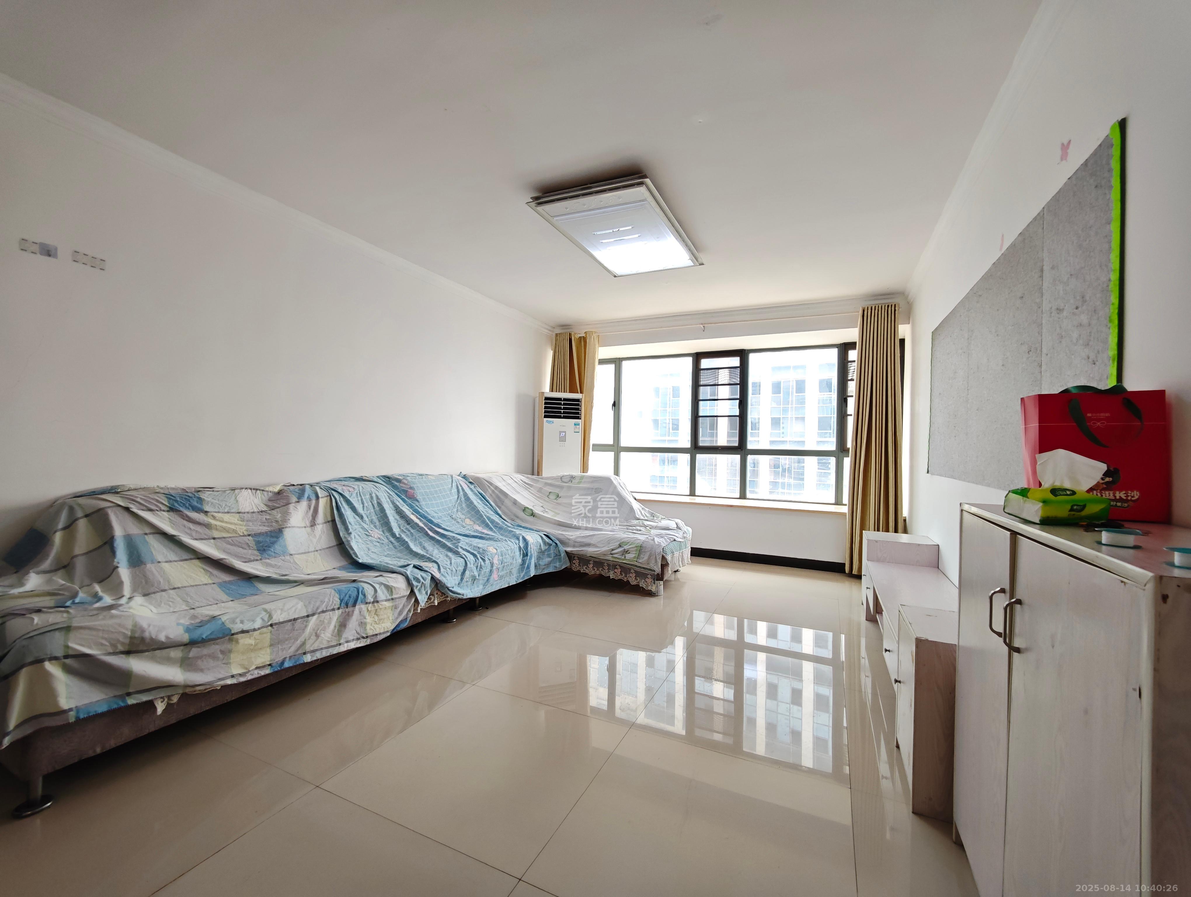 香雨一品  3室2厅2卫    2300.0元/月 香雨一品  3室2厅2卫    2300.0元/月室内图