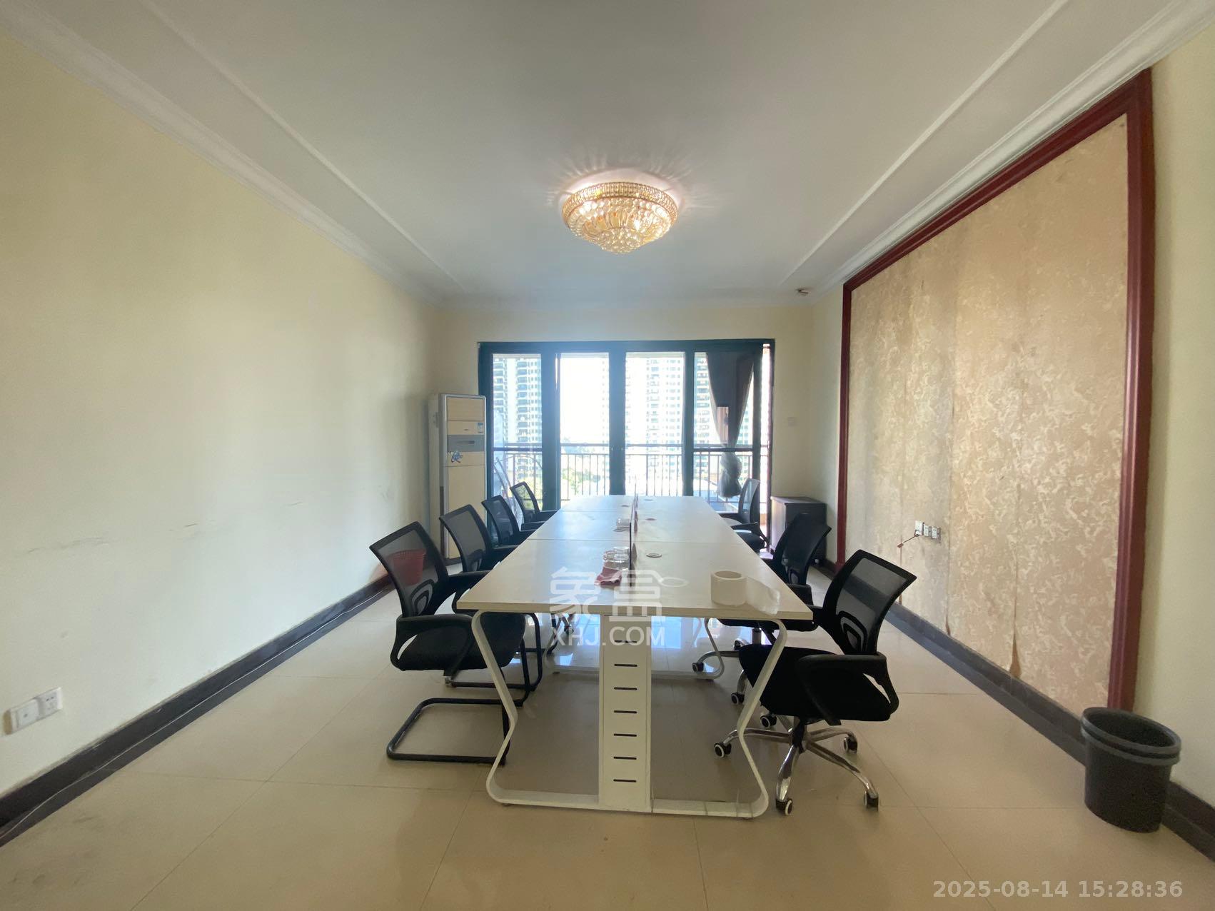 恒大雅苑  4室2厅2卫    3600.0元/月 恒大雅苑  4室2厅2卫    3600.0元/月室内图1