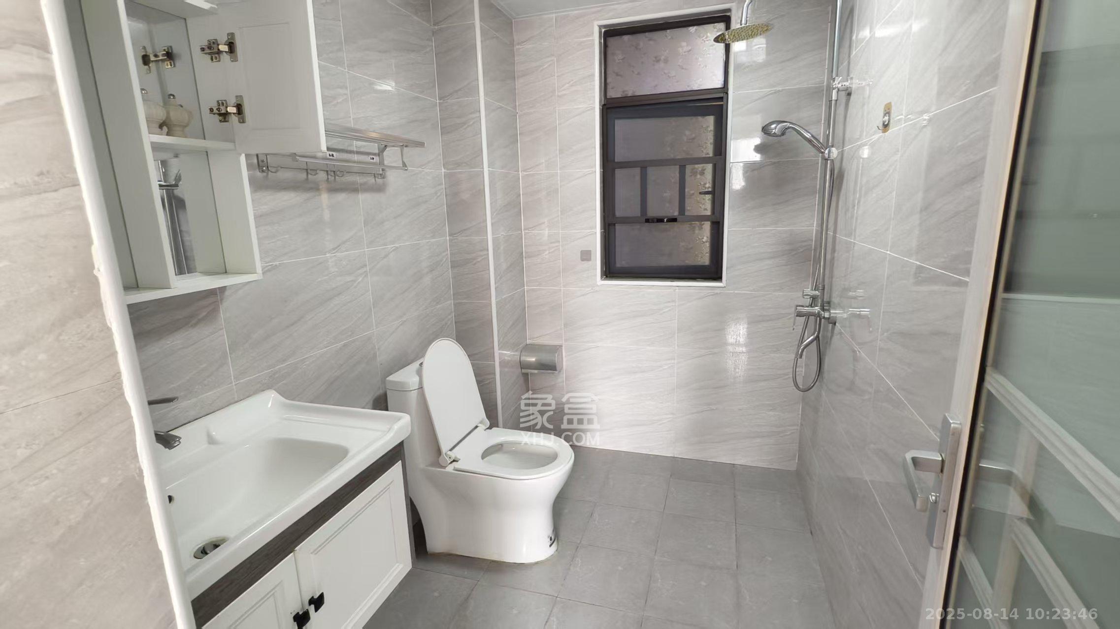 卓越浅水湾  3室2厅2卫    3000.0元/月 卓越浅水湾  3室2厅2卫    3000.0元/月室内图