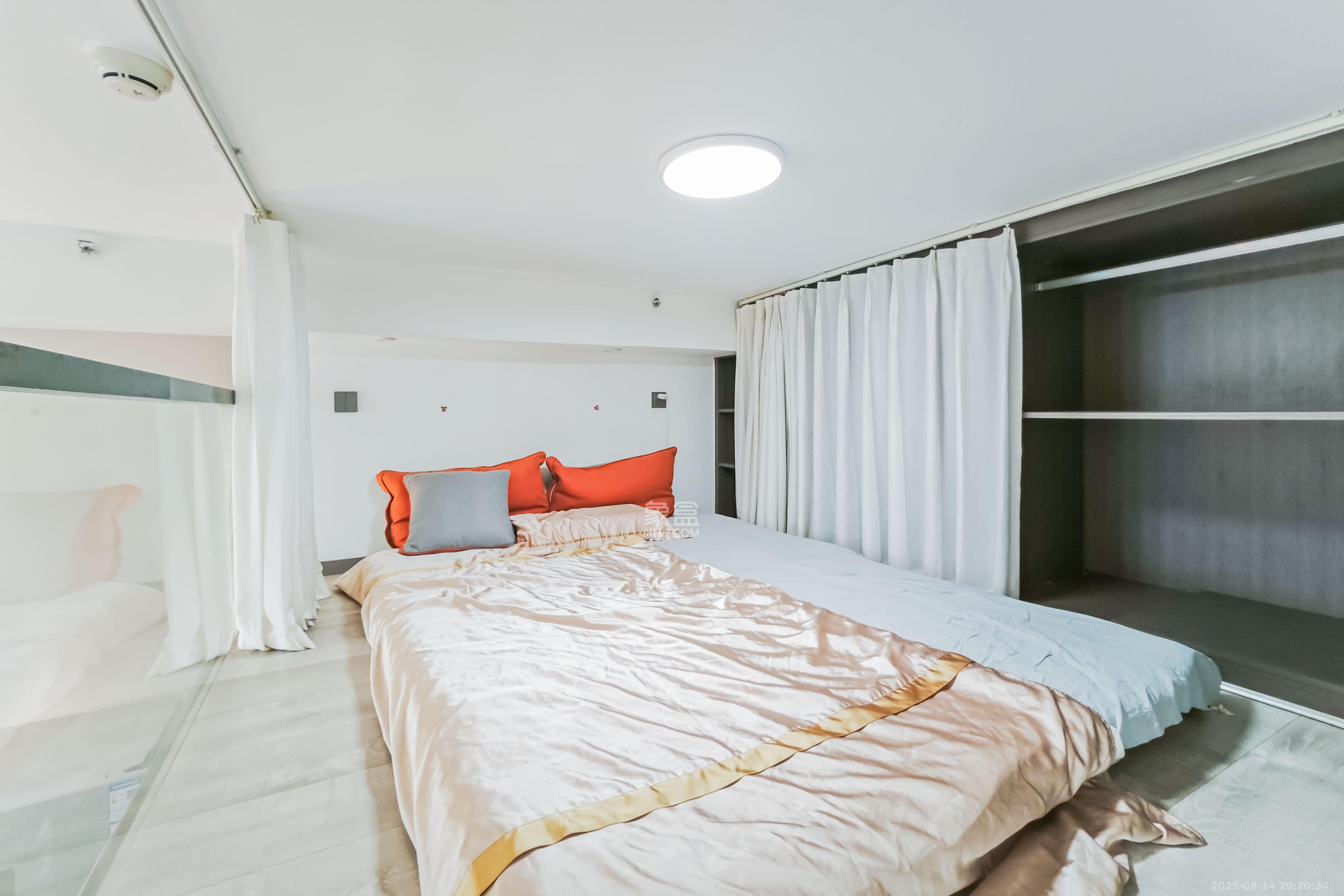 明昇壹城(明昇时代广场)二期  1室1厅1卫    63.6万 明昇壹城(明昇时代广场)二期  1室1厅1卫    63.6万卧室