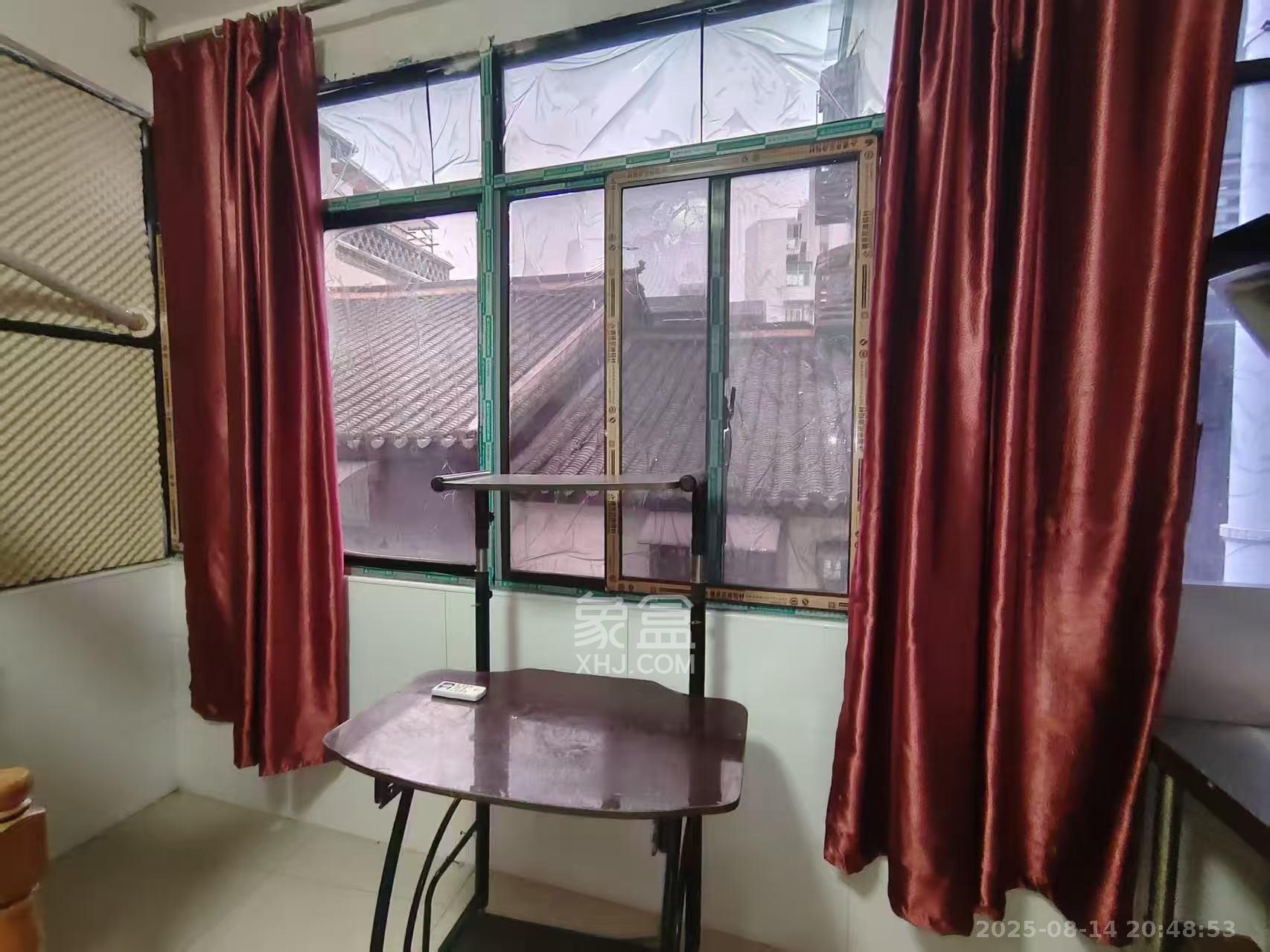 西文庙坪散盘 1室1厅1卫 800.0元/月 西文庙坪散盘 1室1厅1卫 800.0元/月室内图