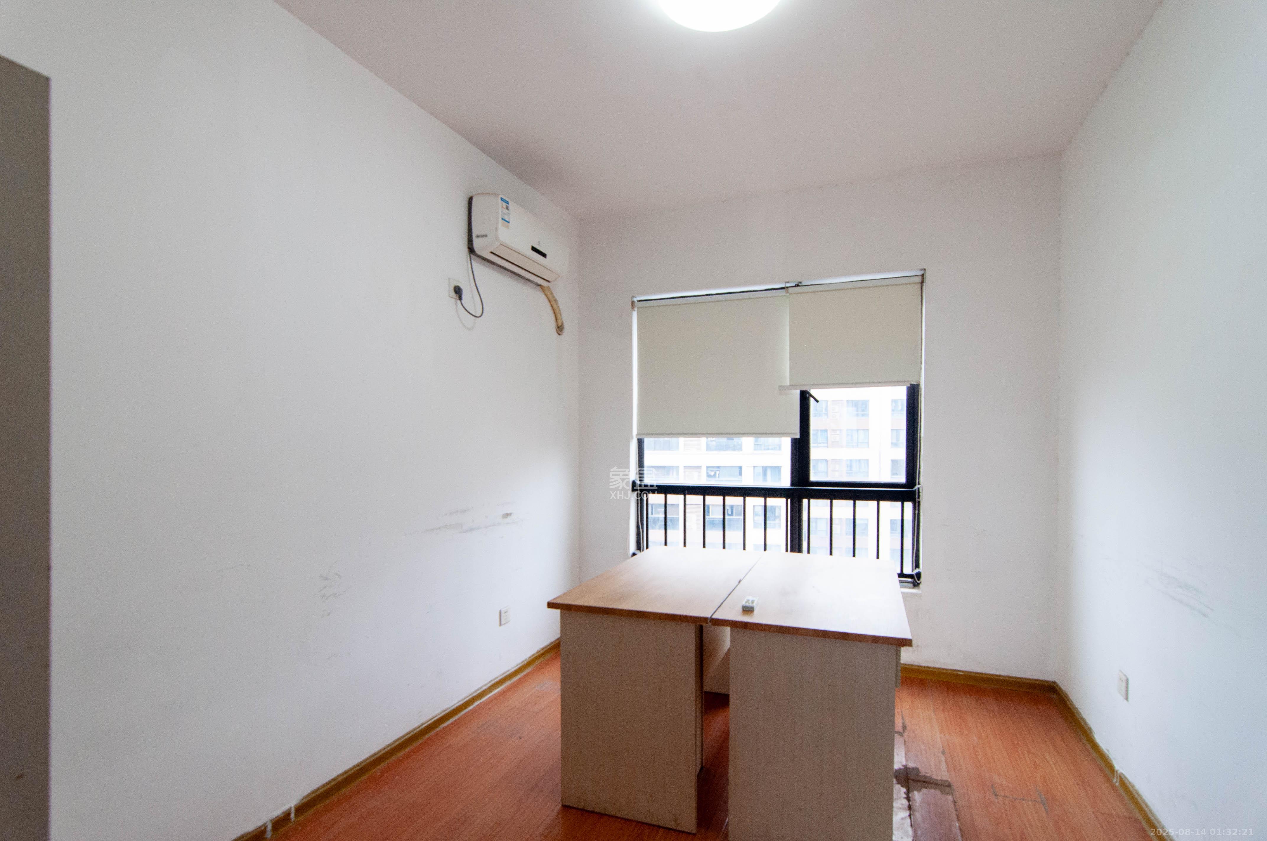 达美D6区  5室2厅3卫    160.0万 达美D6区  5室2厅3卫    160.0万其他