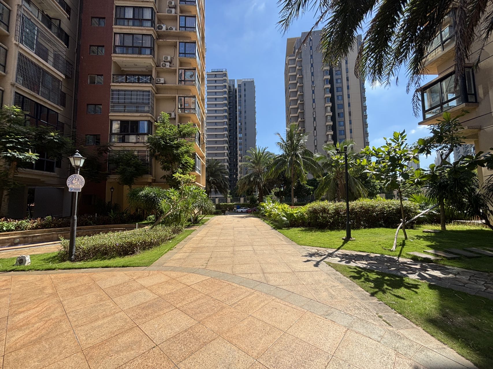 西海瑞园  3室2厅2卫   2200.00元/月小区图