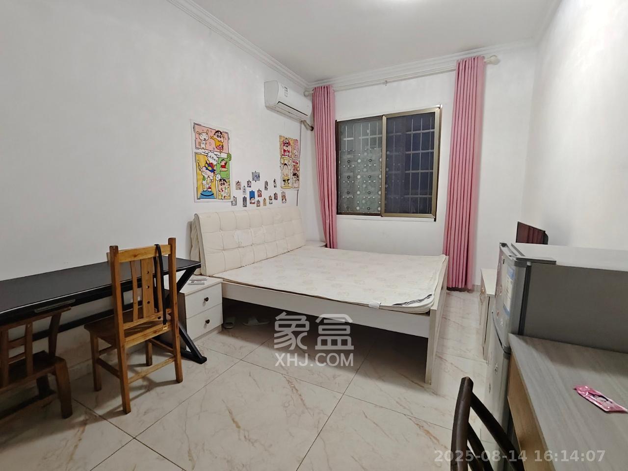 鄱阳佳郡  1室0厅0卫    1000.0元/月室内图