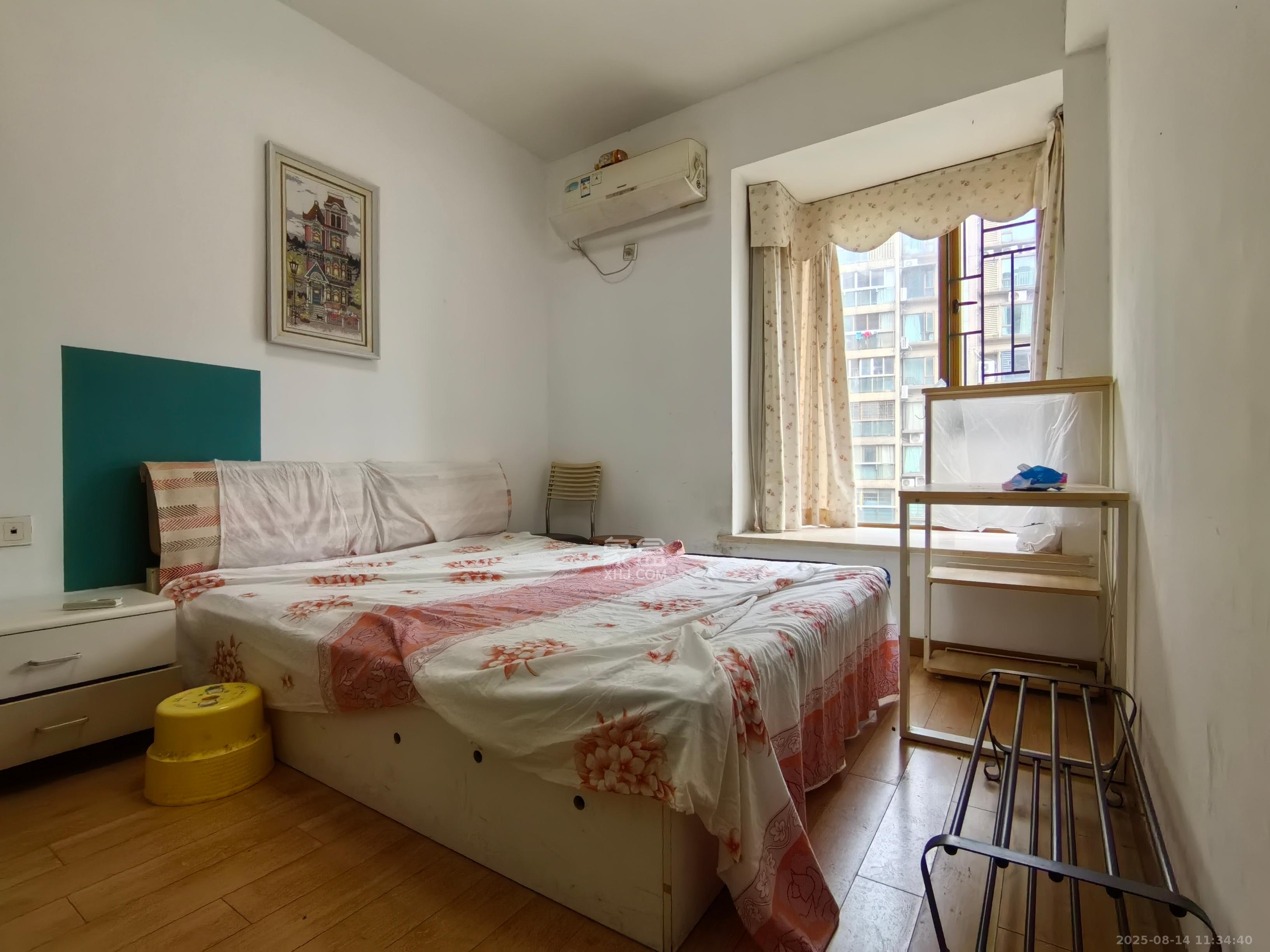 天健芙蓉盛世一期 3室2厅2卫 3200.0元/月 天健芙蓉盛世一期 3室2厅2卫 3200.0元/月室内图