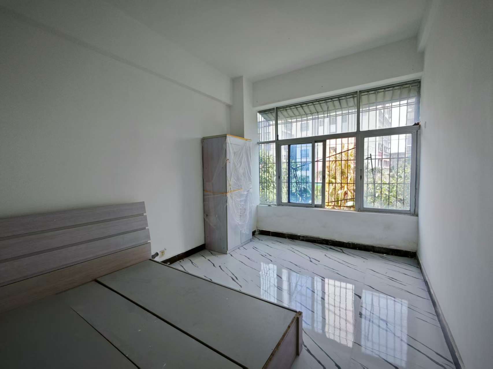 沿江花园小区 1室1厅1卫 27.0万 沿江花园小区 1室1厅1卫 27.0万室内图