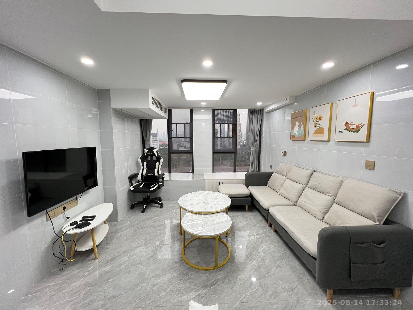 润和国际广场  2室1厅1卫    2400.0元/月 润和国际广场  2室1厅1卫    2400.0元/月室内图