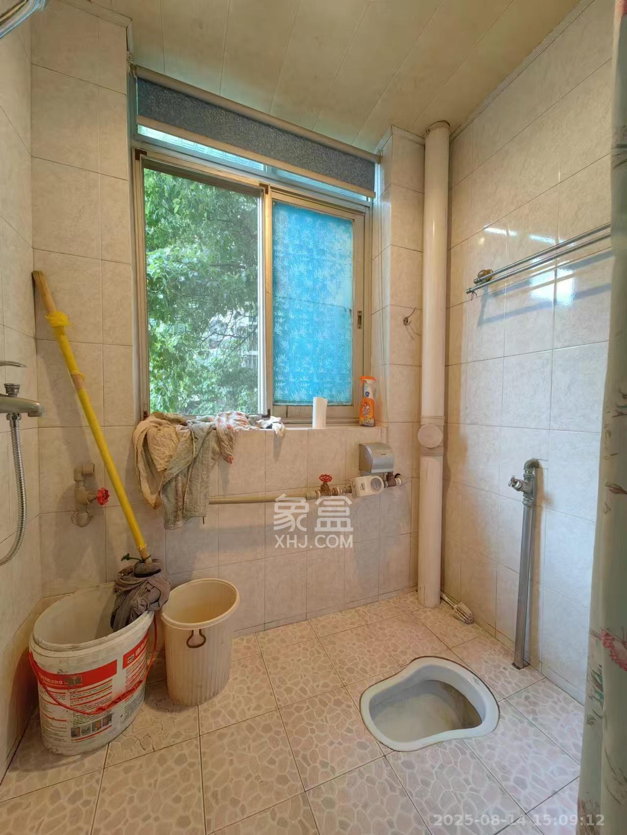 省水院宿舍  3室2厅1卫    2000.0元/月室内图