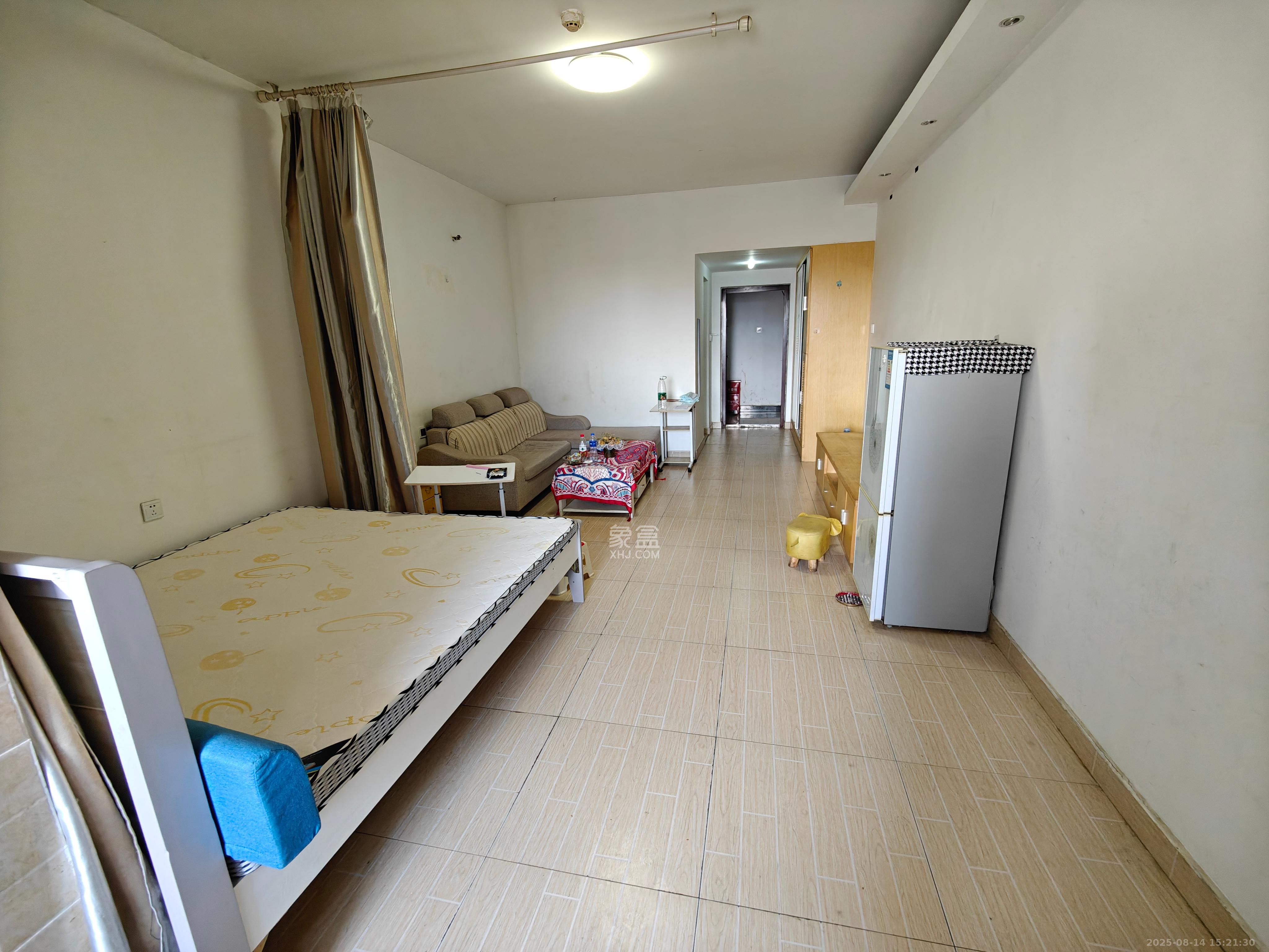汇达国际公馆（汇达大厦）  1室1厅1卫   1500.00元/月室内图