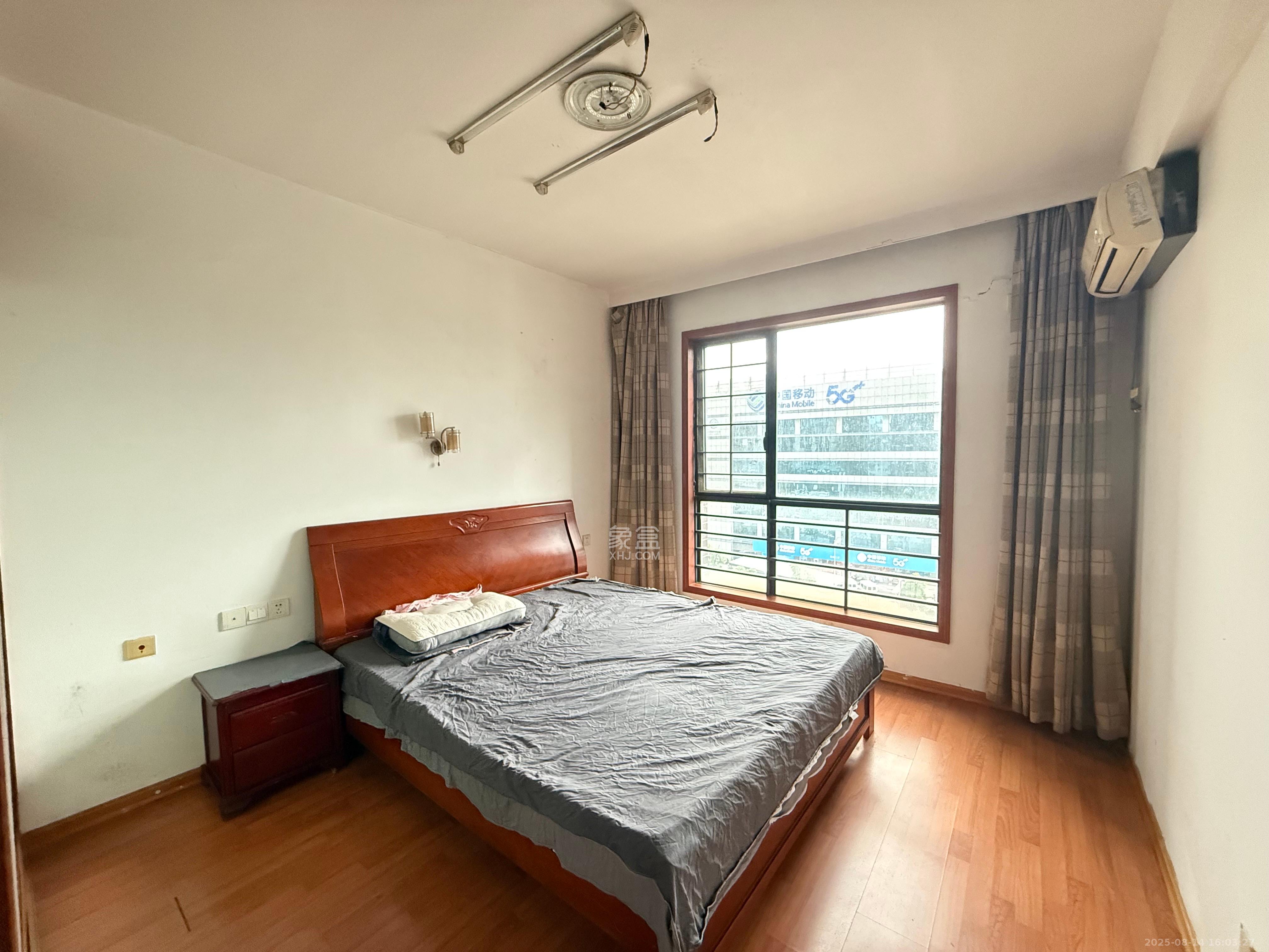 尚城  2室2厅1卫    1700.0元/月室内图