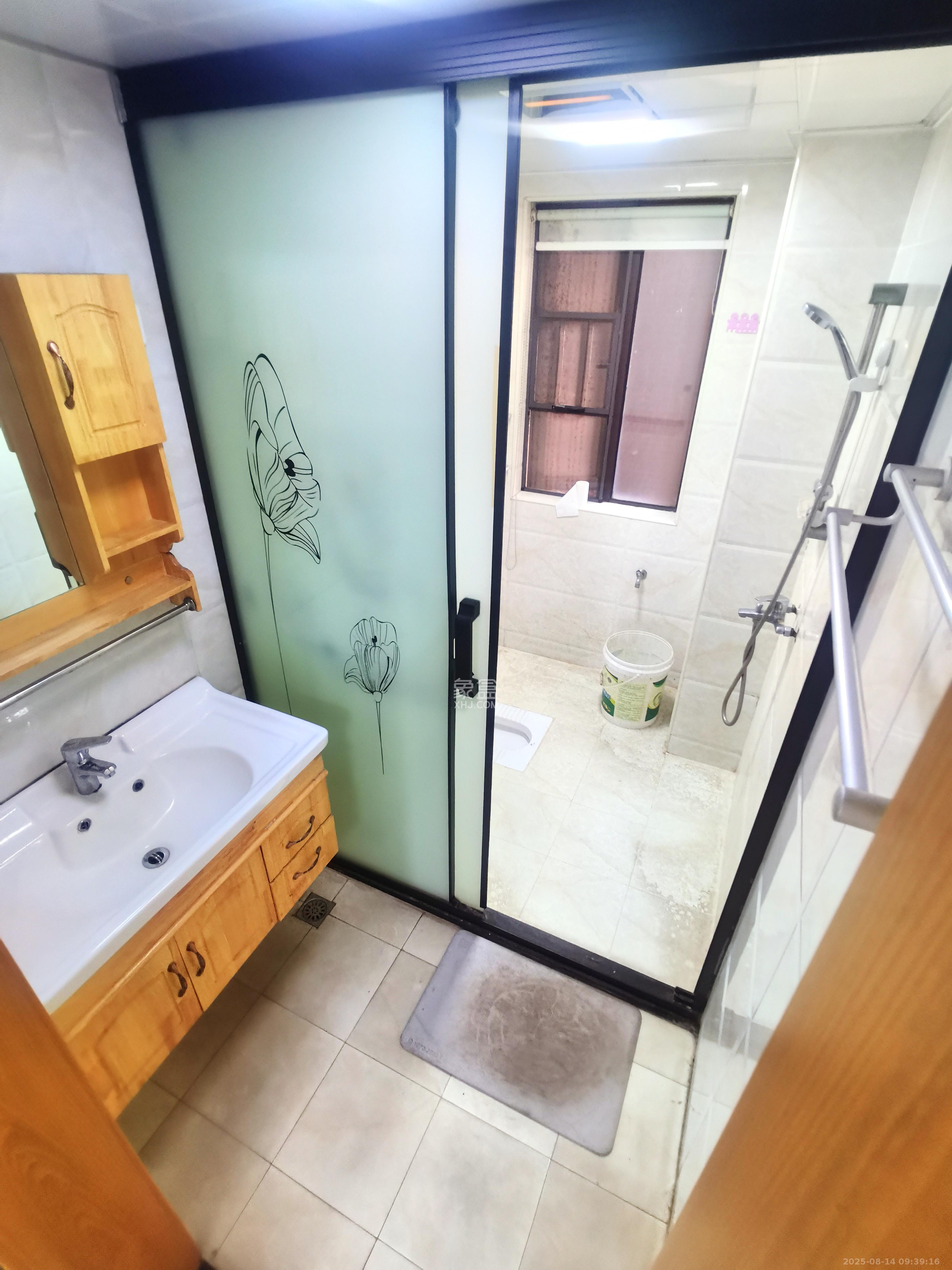 海洋半岛(月珑湾) 3室2厅2卫 2600.0元/月 海洋半岛(月珑湾) 3室2厅2卫 2600.0元/月室内图