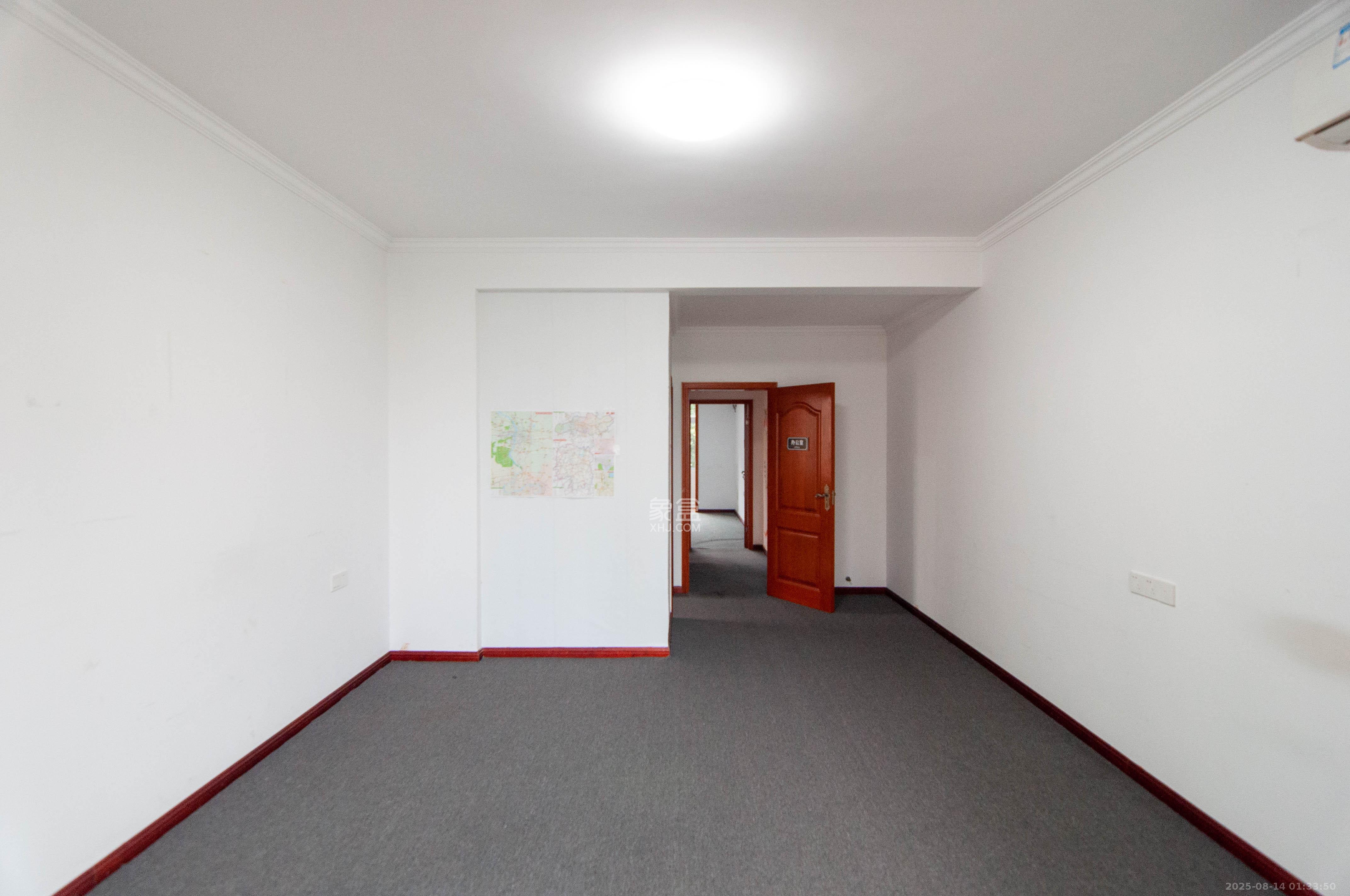 沁园春御院 4室2厅1卫 199.99万 沁园春御院 4室2厅1卫 199.99万其他