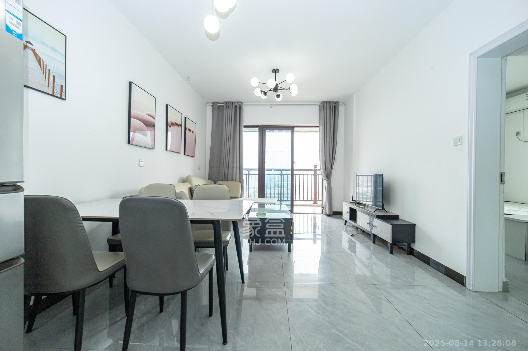 新长海广场  3室2厅1卫    64.9万 新长海广场  3室2厅1卫    64.9万