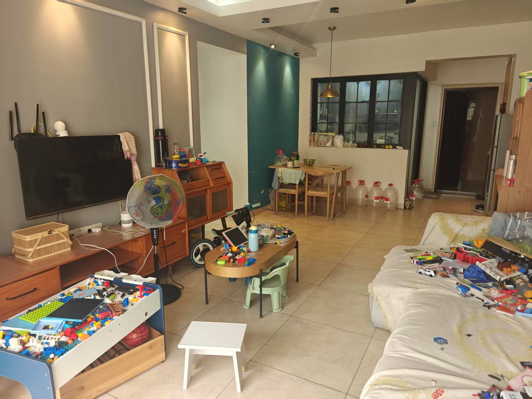 佳兆业金域天下二期 3室2厅1卫 42.0万 佳兆业金域天下二期 3室2厅1卫 42.0万室内图