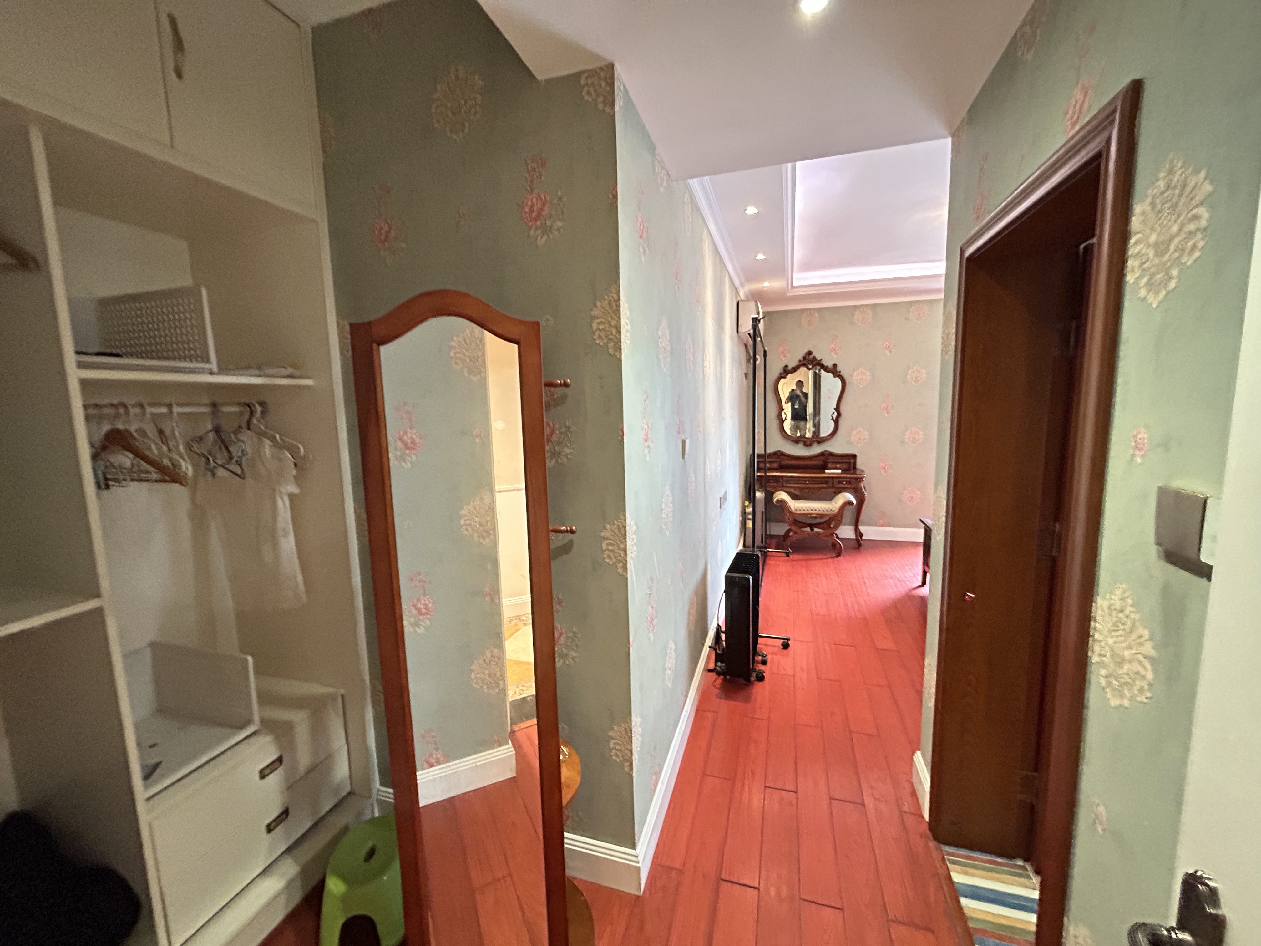 西域名邸  3室2厅2卫    78.0万 西域名邸  3室2厅2卫    78.0万室内图