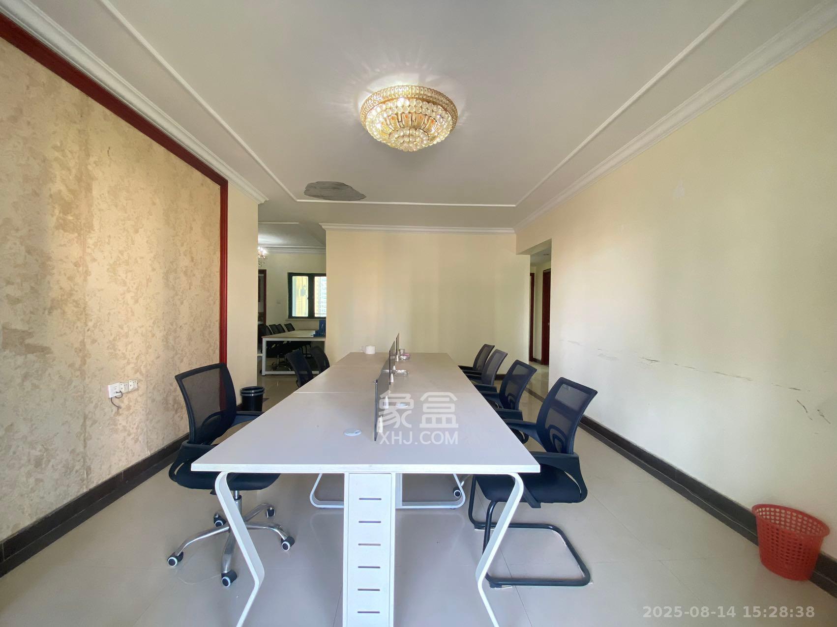 恒大雅苑  4室2厅2卫    3600.0元/月 恒大雅苑  4室2厅2卫    3600.0元/月室内图