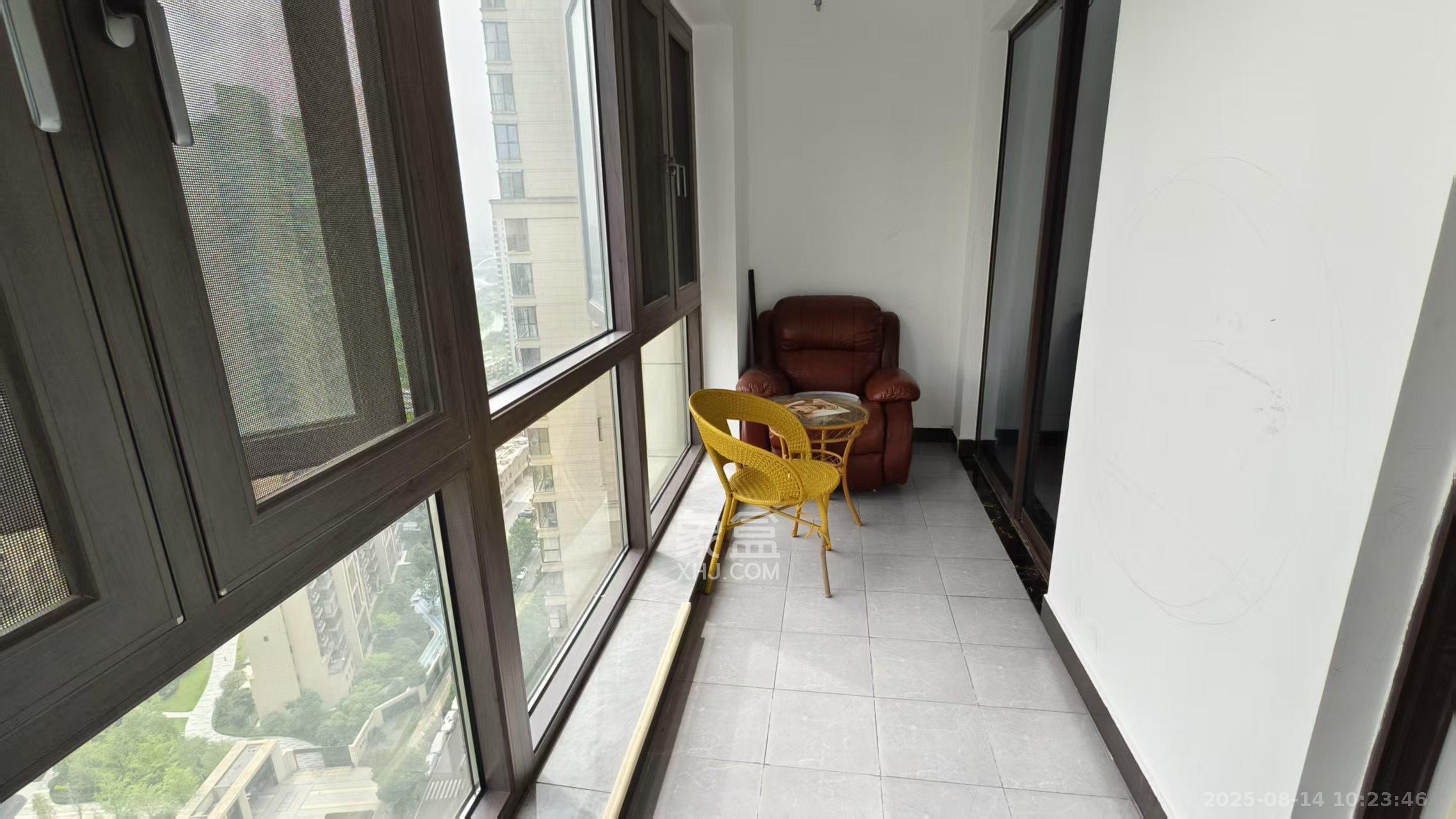 卓越浅水湾  3室2厅2卫    3000.0元/月 卓越浅水湾  3室2厅2卫    3000.0元/月室内图