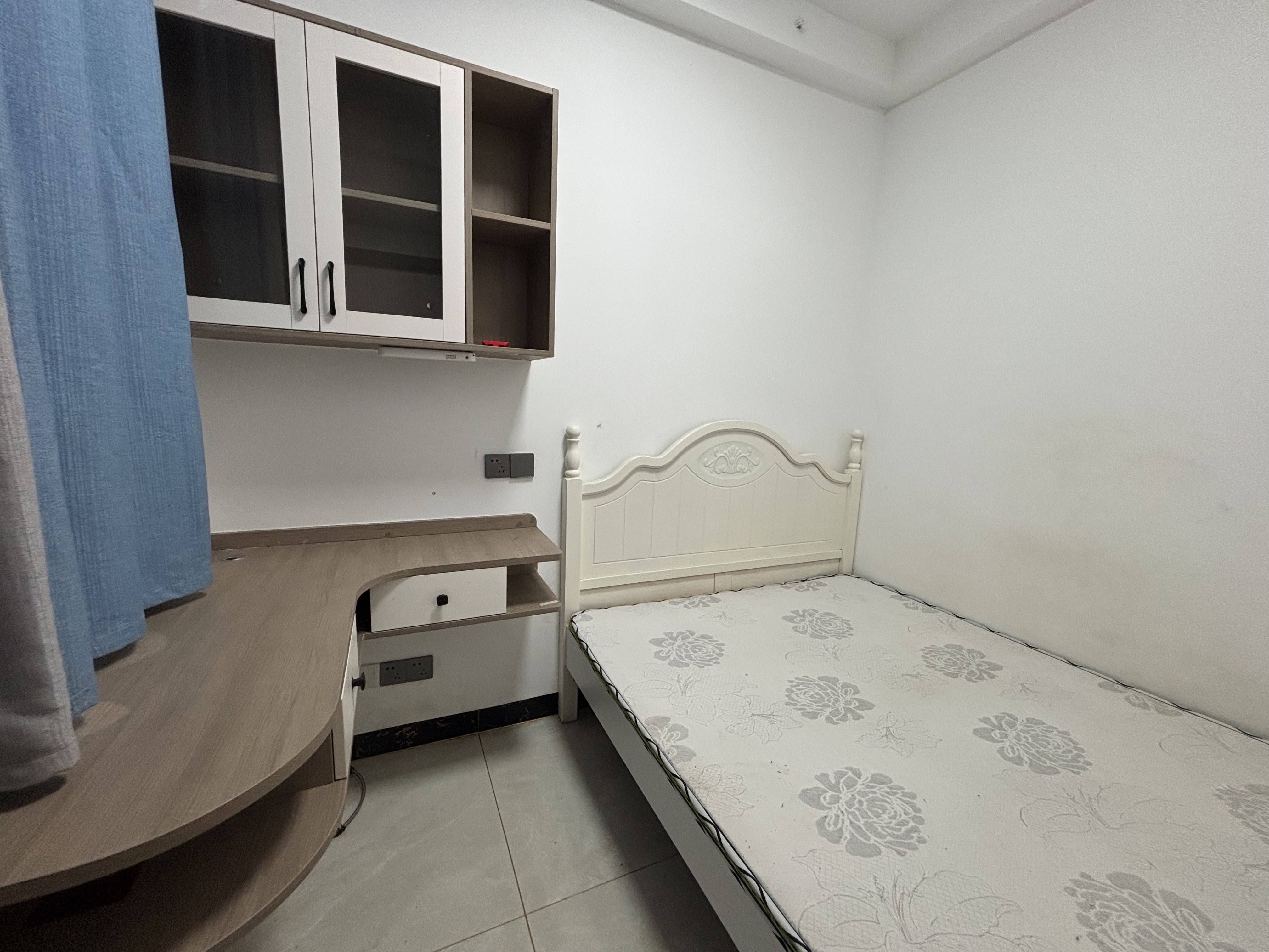 百弘学府城  2室2厅2卫    1200.0元/月 百弘学府城  2室2厅2卫    1200.0元/月室内图