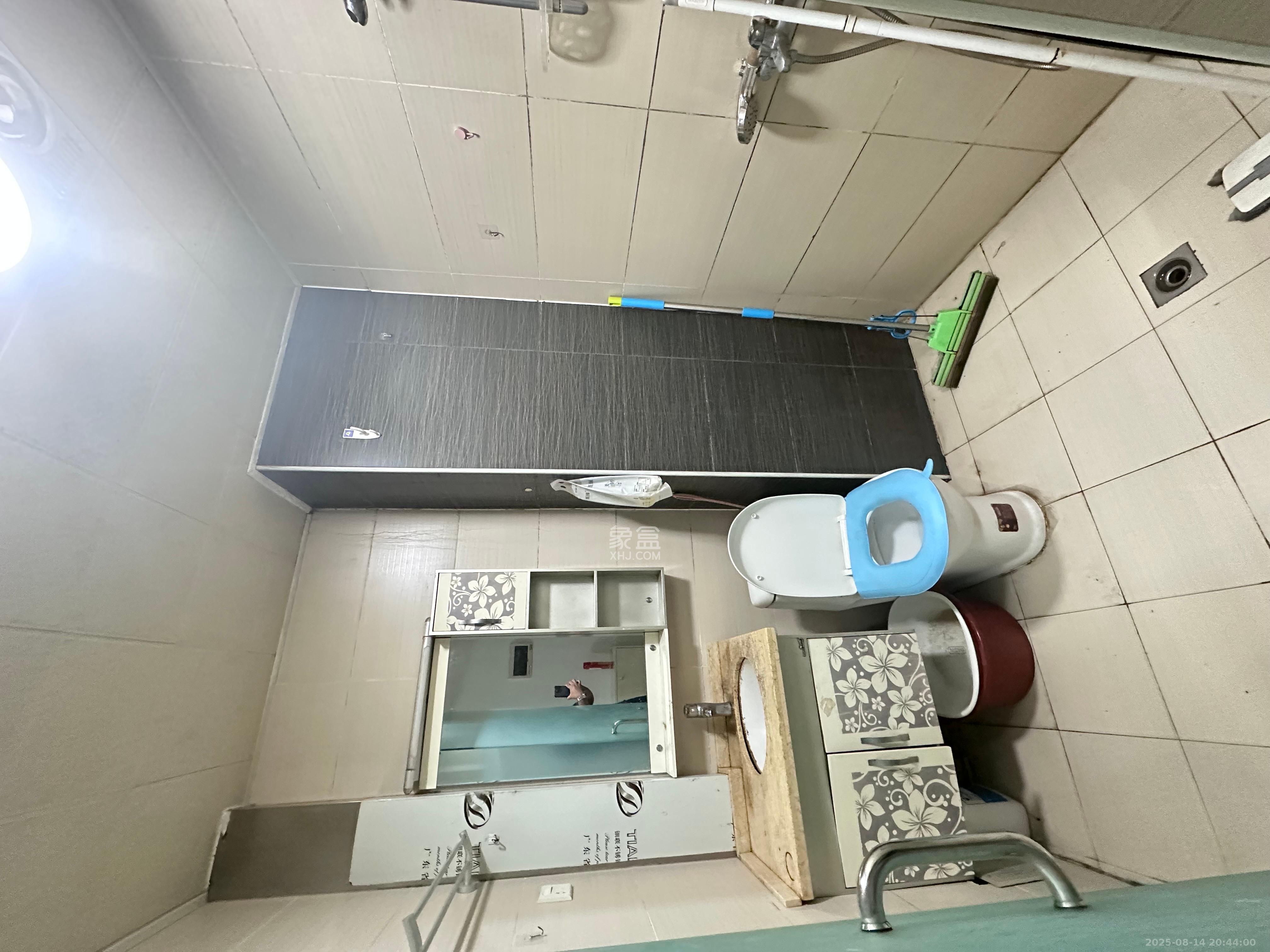 水岸世景  1室1厅1卫    900.0元/月 水岸世景  1室1厅1卫    900.0元/月室内图