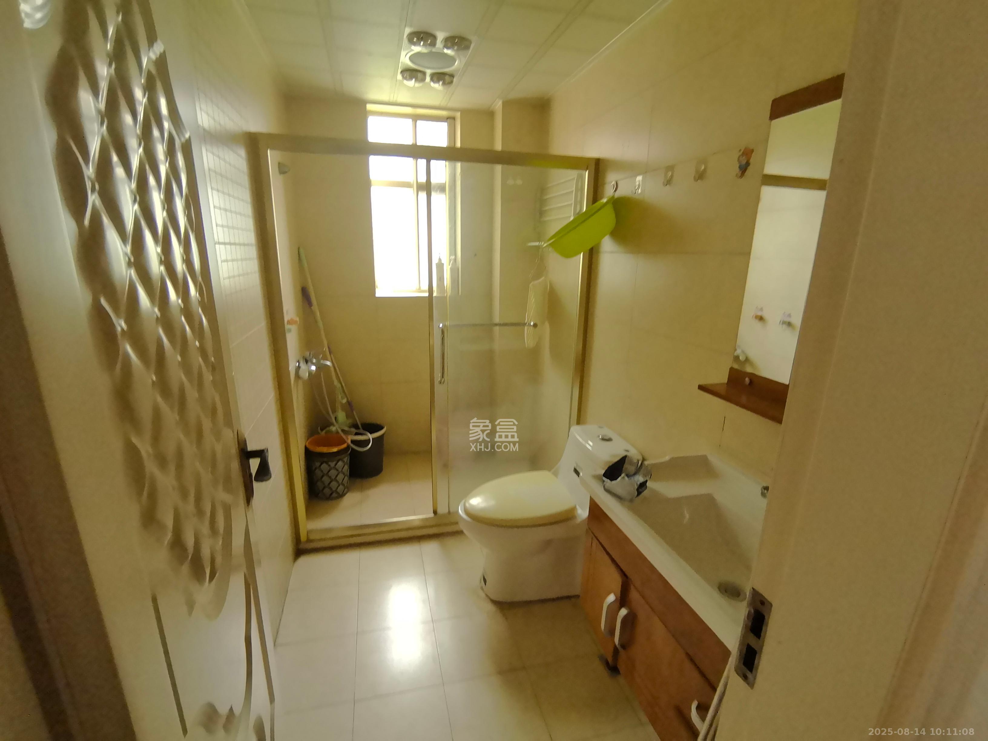 锦湘国际星城一期(锦美苑) 5室1厅1卫 3800.0元/月 锦湘国际星城一期(锦美苑) 5室1厅1卫 3800.0元/月室内图