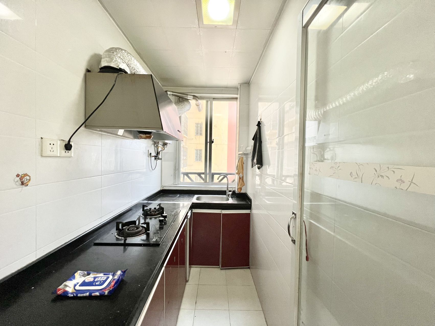 海岛阳光二期 3室2厅1卫 2300.0元/月 海岛阳光二期 3室2厅1卫 2300.0元/月室内图