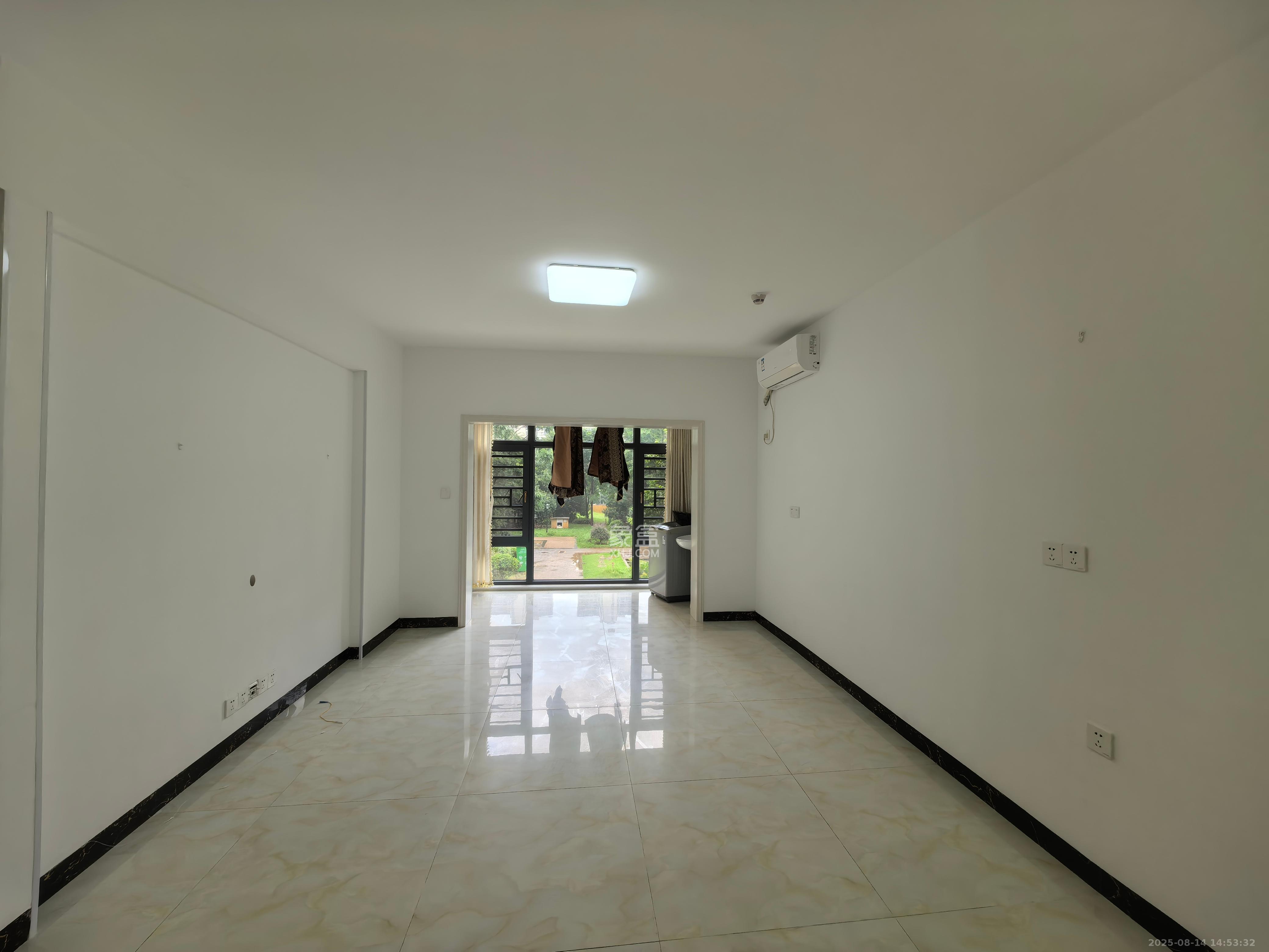 荷韵园  1室0厅0卫    1600.0元/月 荷韵园  1室0厅0卫    1600.0元/月室内图