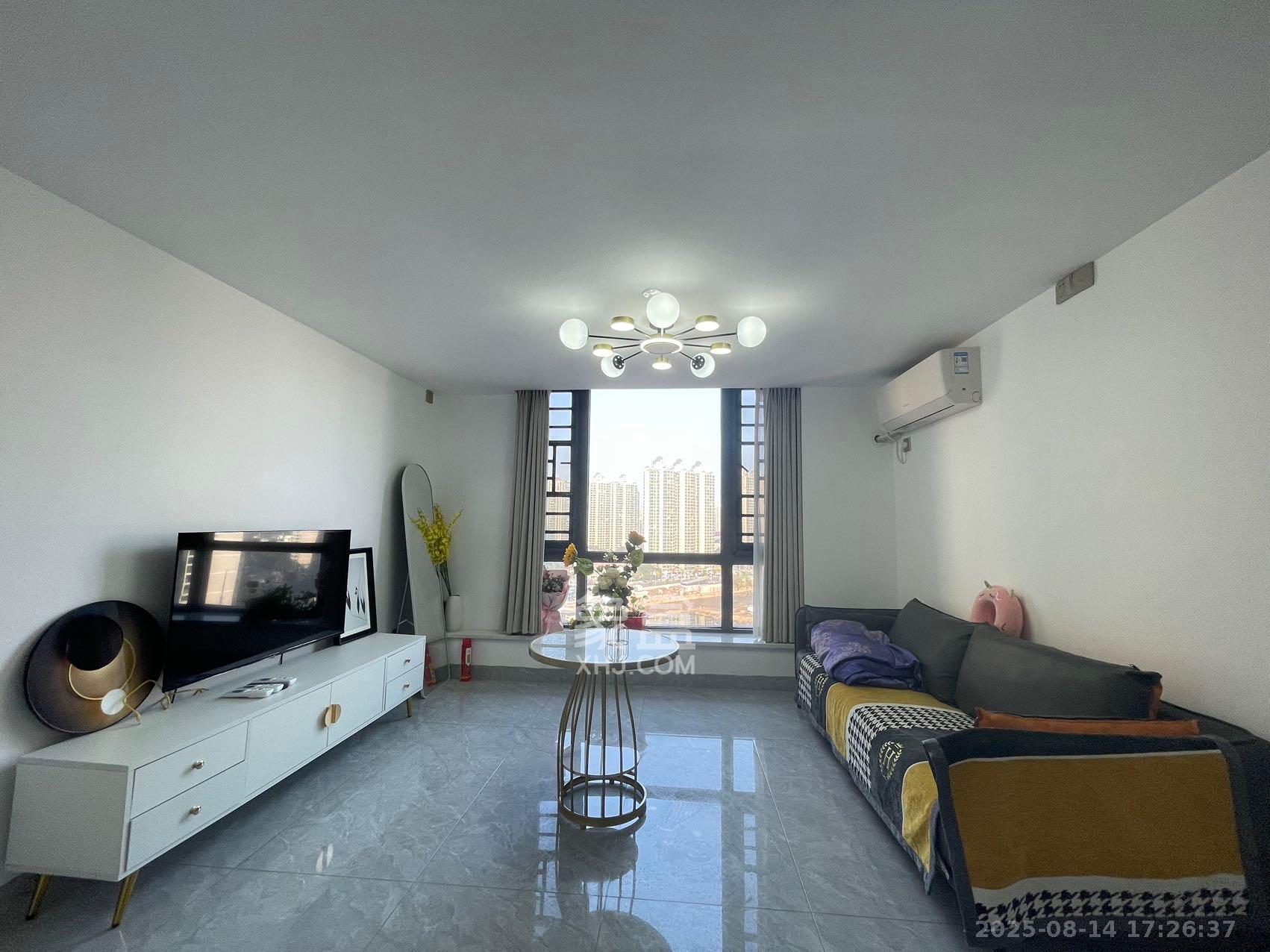 藏珑湖上公馆  1室1厅1卫    2500.0元/月 藏珑湖上公馆  1室1厅1卫    2500.0元/月室内图