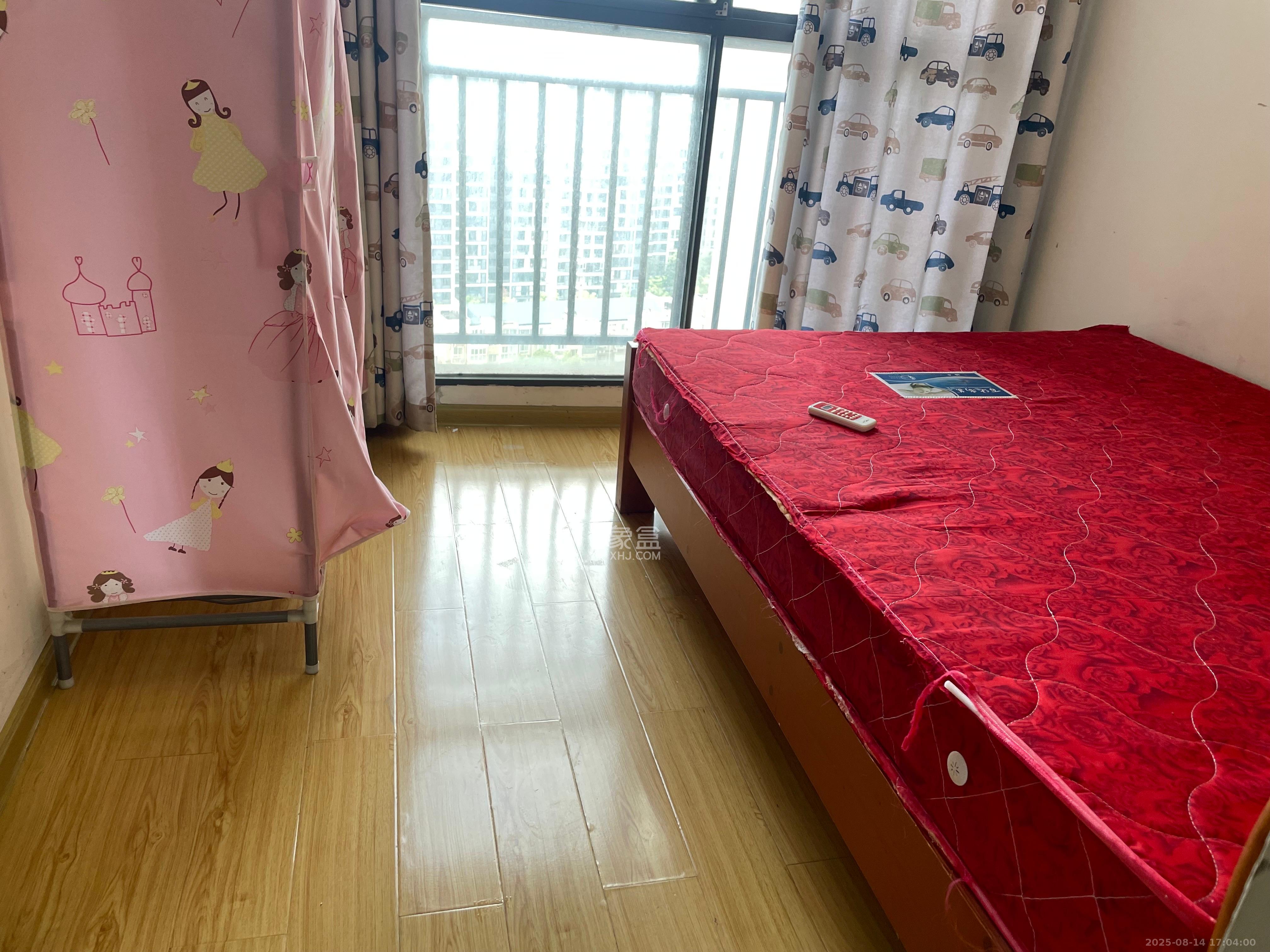 光明E城  3室2厅2卫   2500.00元/月室内图
