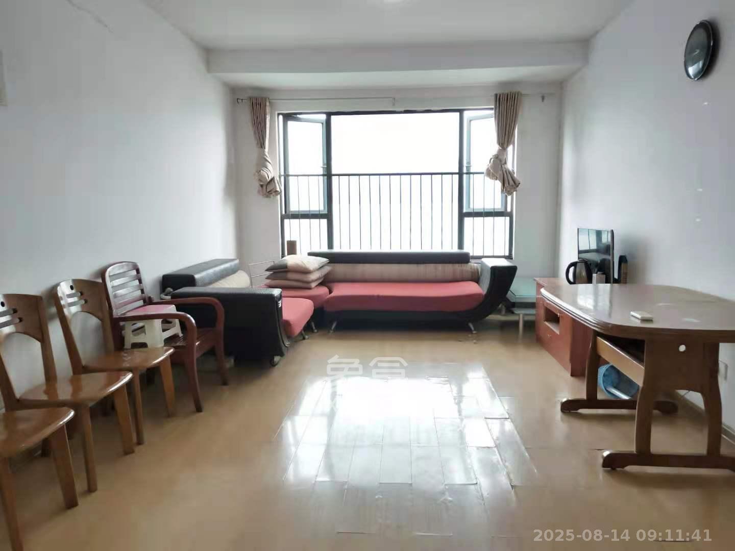 长房时代城  3室2厅1卫    2500.0元/月 长房时代城  3室2厅1卫    2500.0元/月室内图