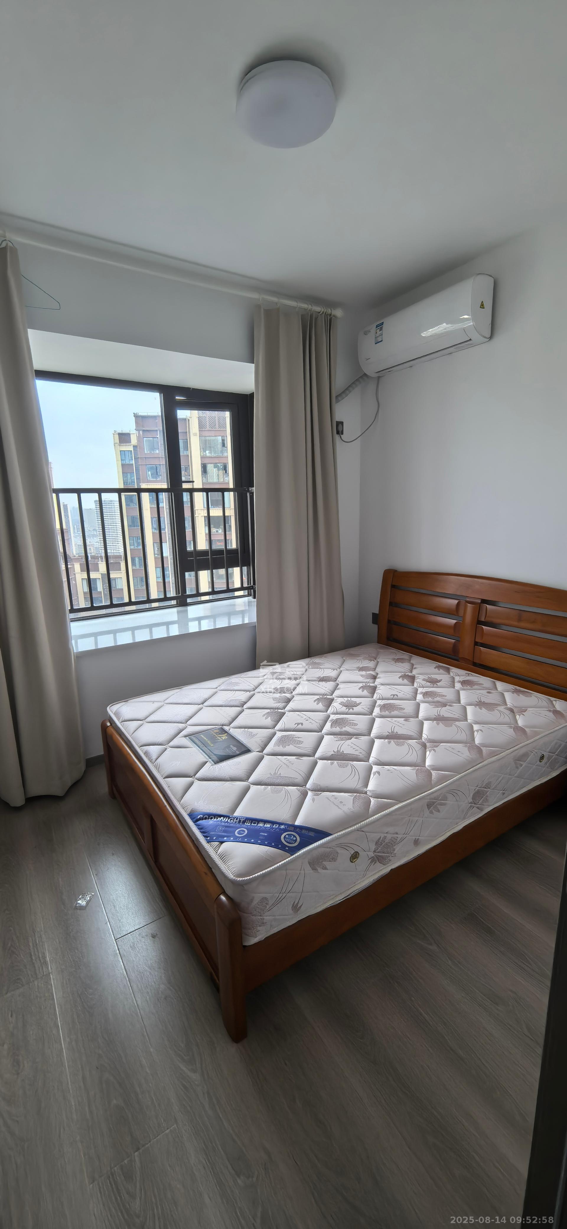 保利大都汇四期  5室2厅2卫    4200.0元/月室内图