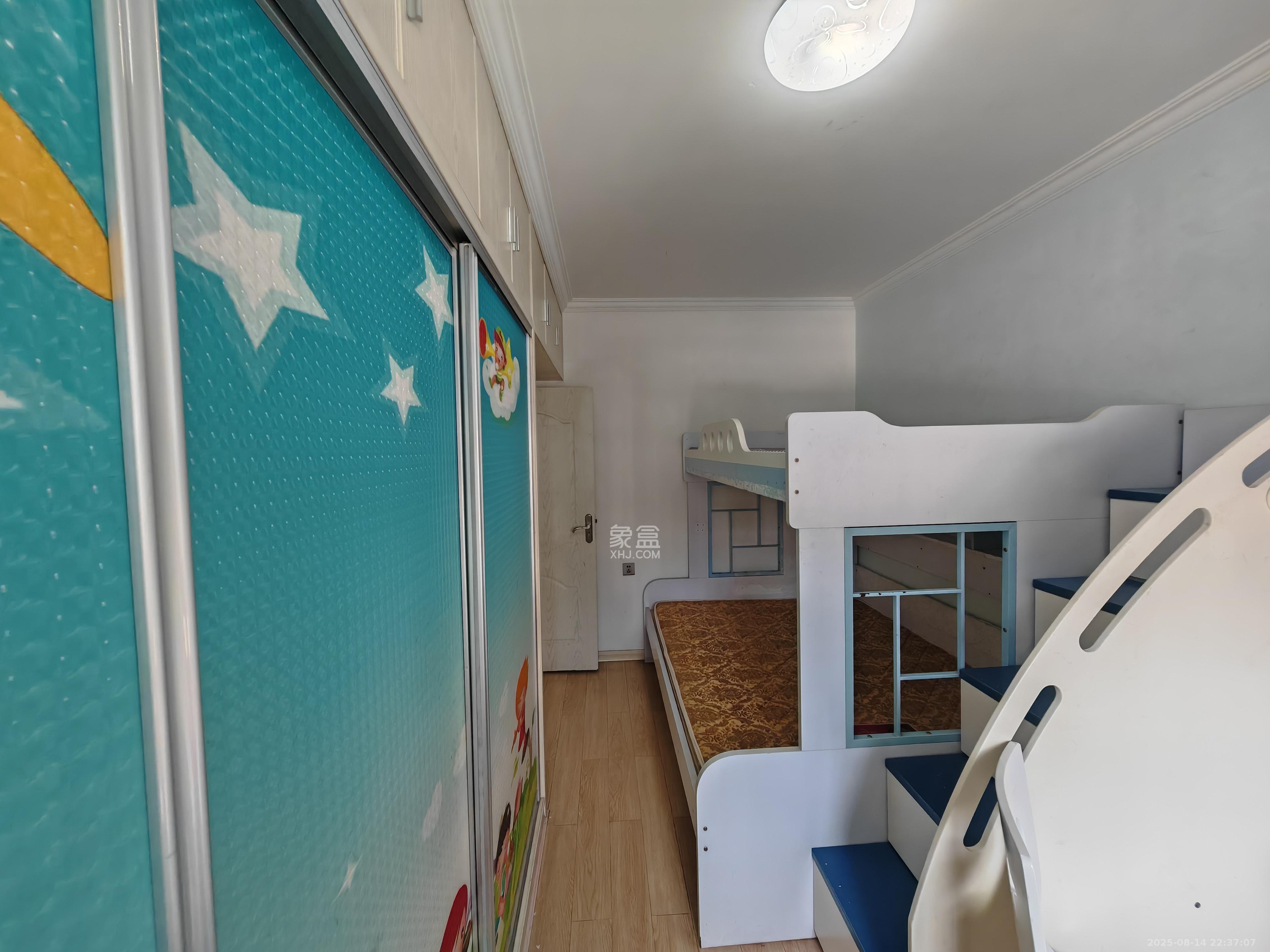 鸿园小区 2室2厅1卫 3000.0元/月 鸿园小区 2室2厅1卫 3000.0元/月室内图