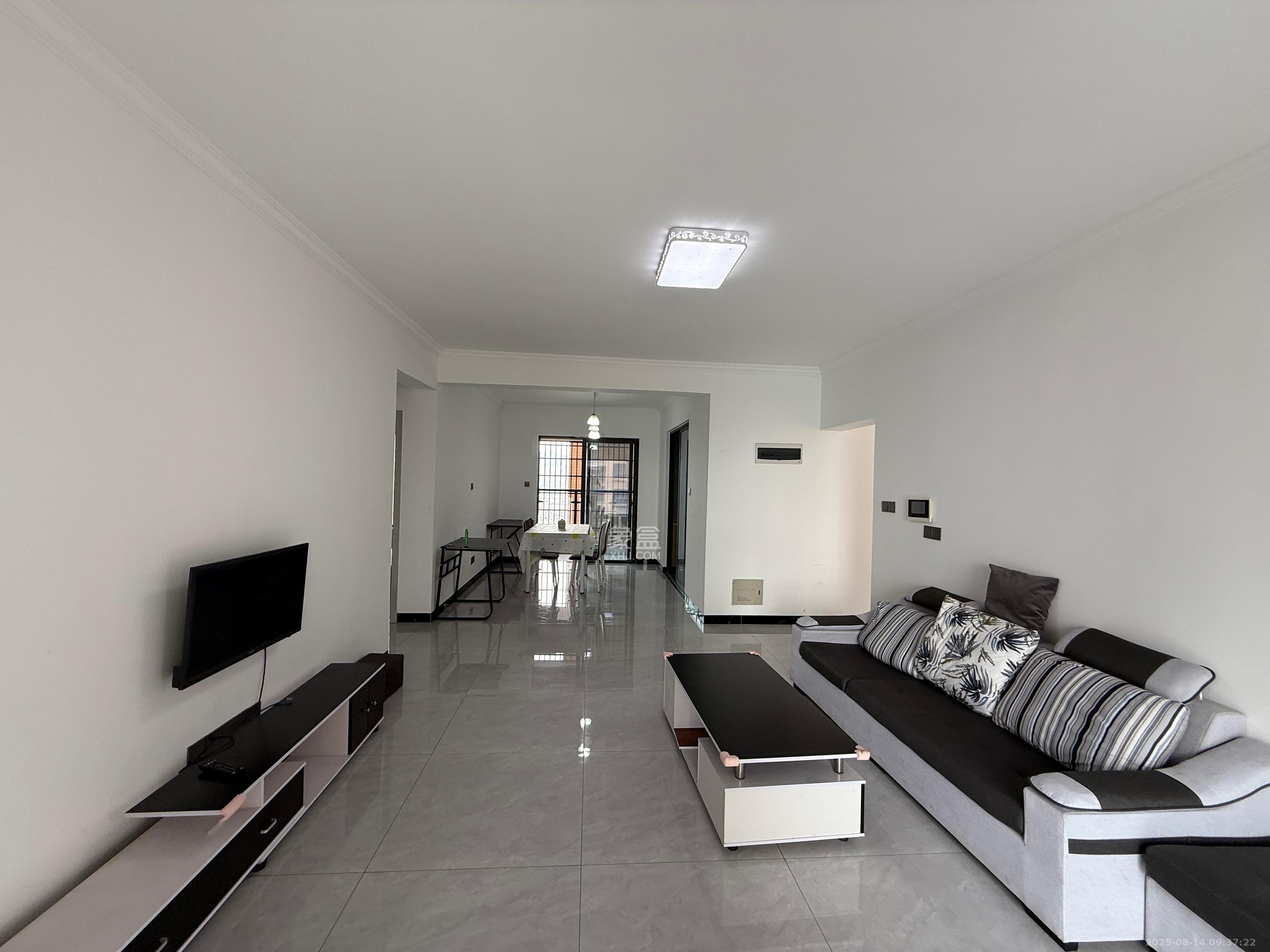 润和又一城 3室2厅2卫 2200.0元/月 润和又一城 3室2厅2卫 2200.0元/月室内图