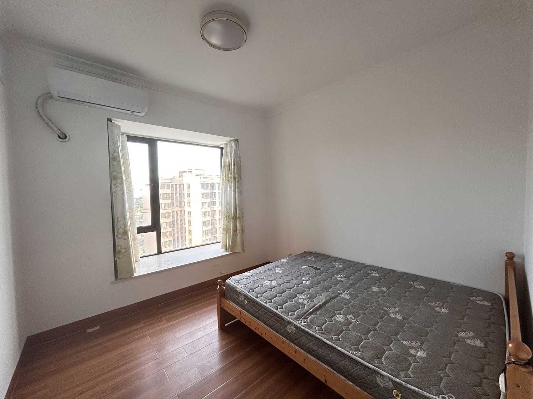 绿地海森林 3室2厅2卫 2500.0元/月 绿地海森林 3室2厅2卫 2500.0元/月室内图