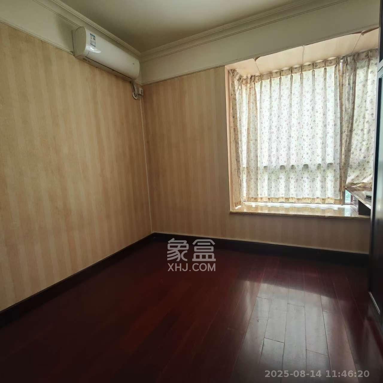 盛世美居荷园  3室2厅2卫    3900.0元/月室内图