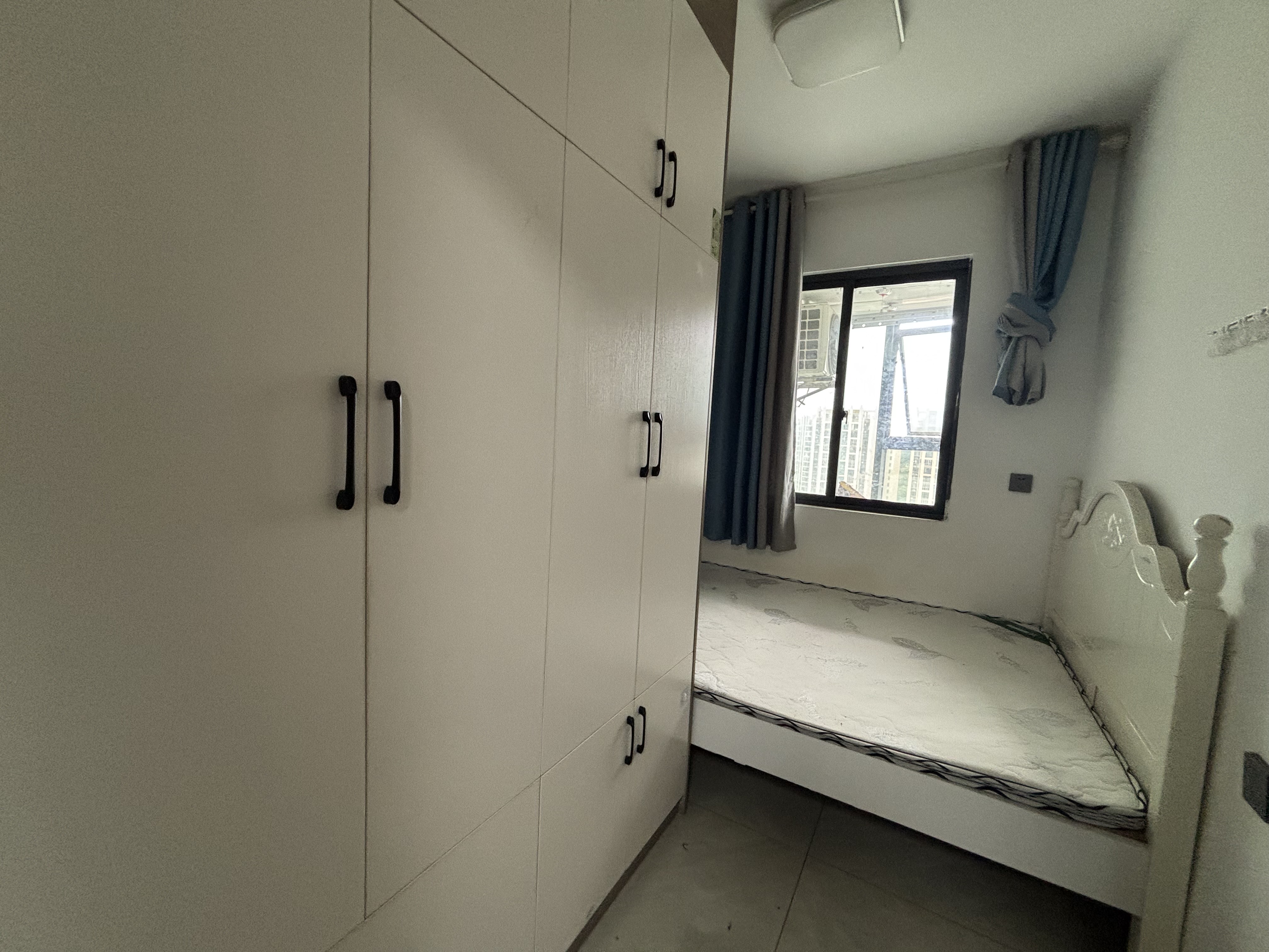 百弘学府城  2室2厅2卫    1200.0元/月室内图