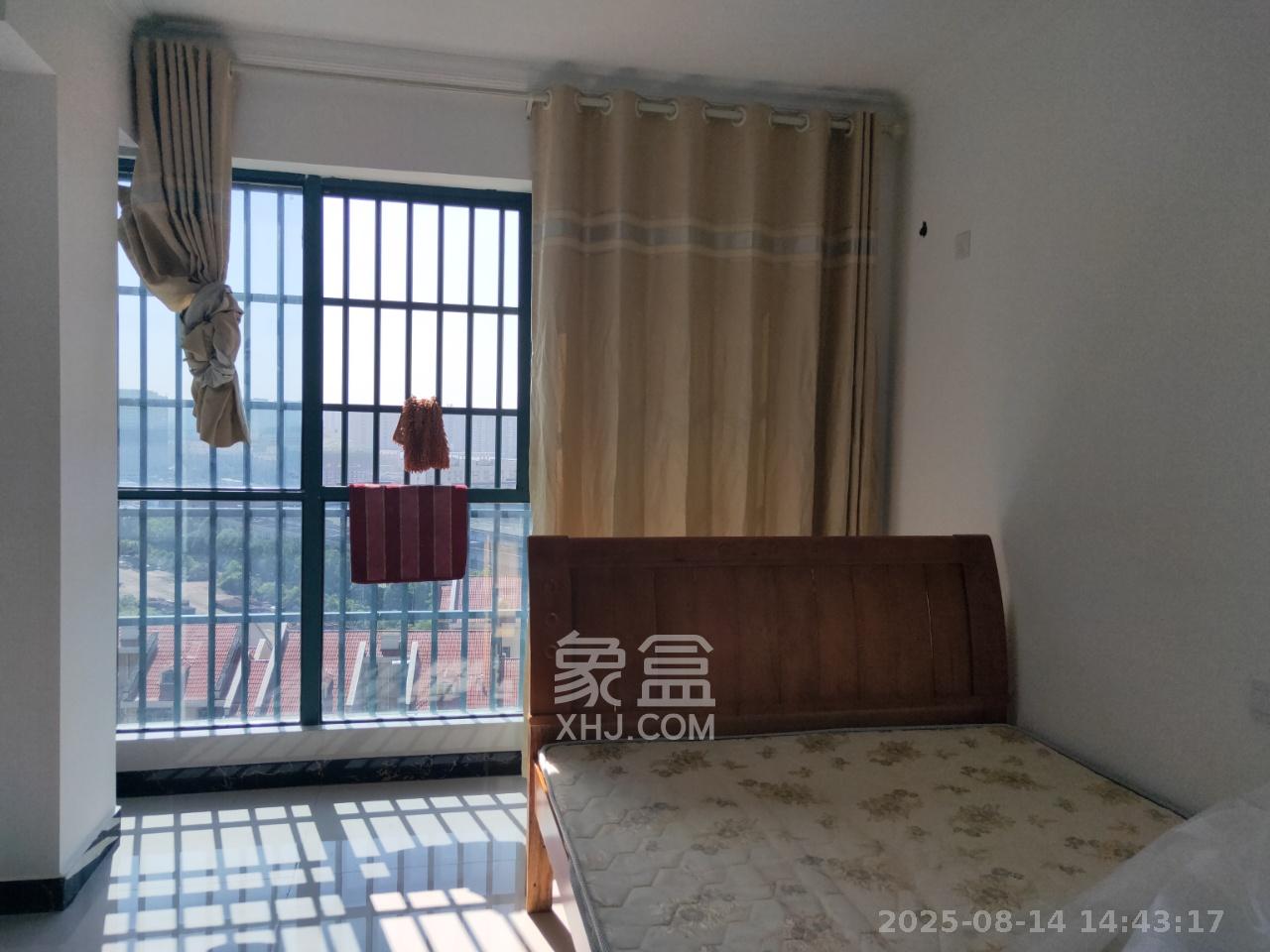 才子嘉都  3室2厅1卫    2000.0元/月室内图