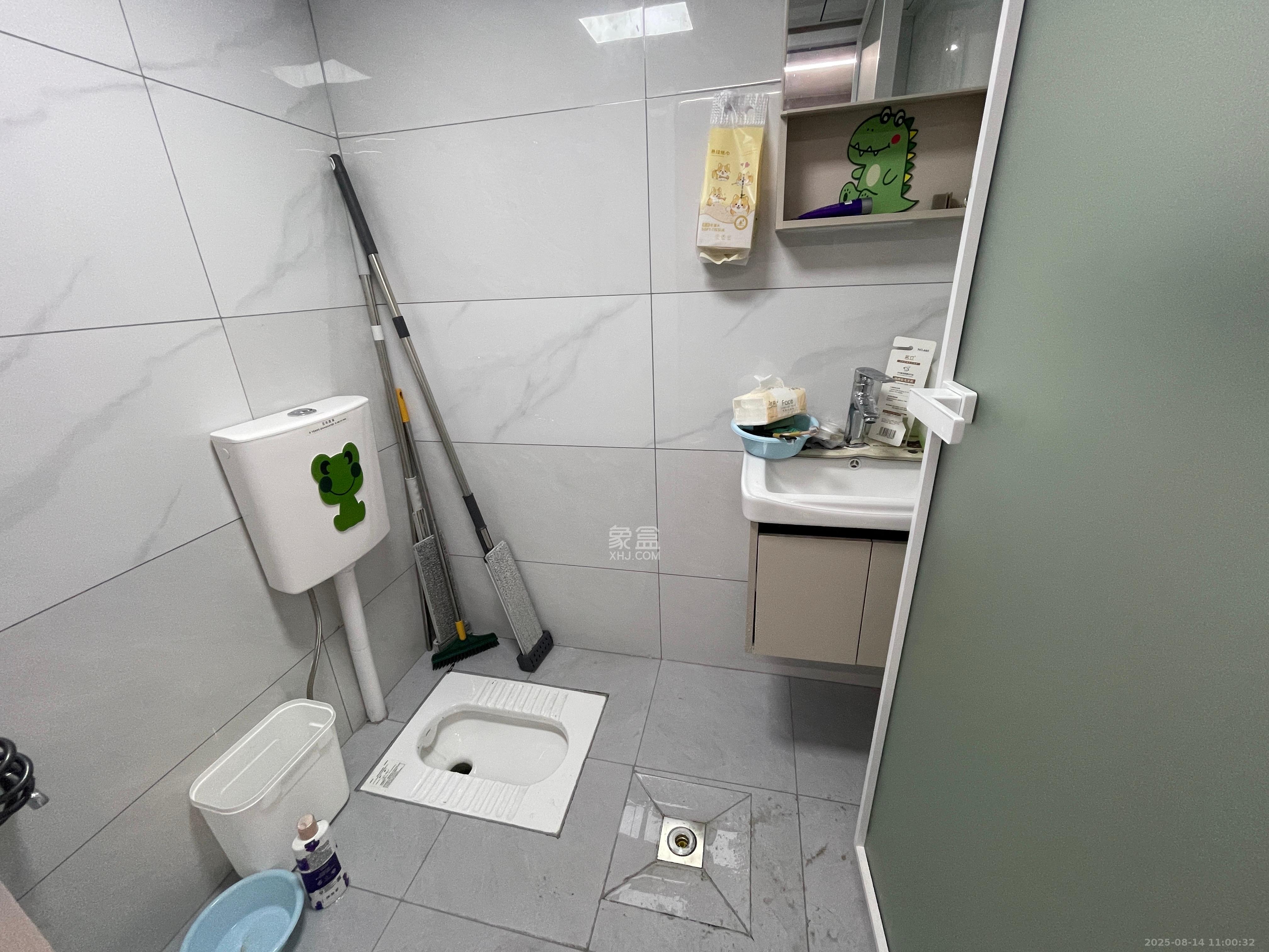 力高凤凰新天 2室1厅1卫 2800.0元/月 力高凤凰新天 2室1厅1卫 2800.0元/月室内图