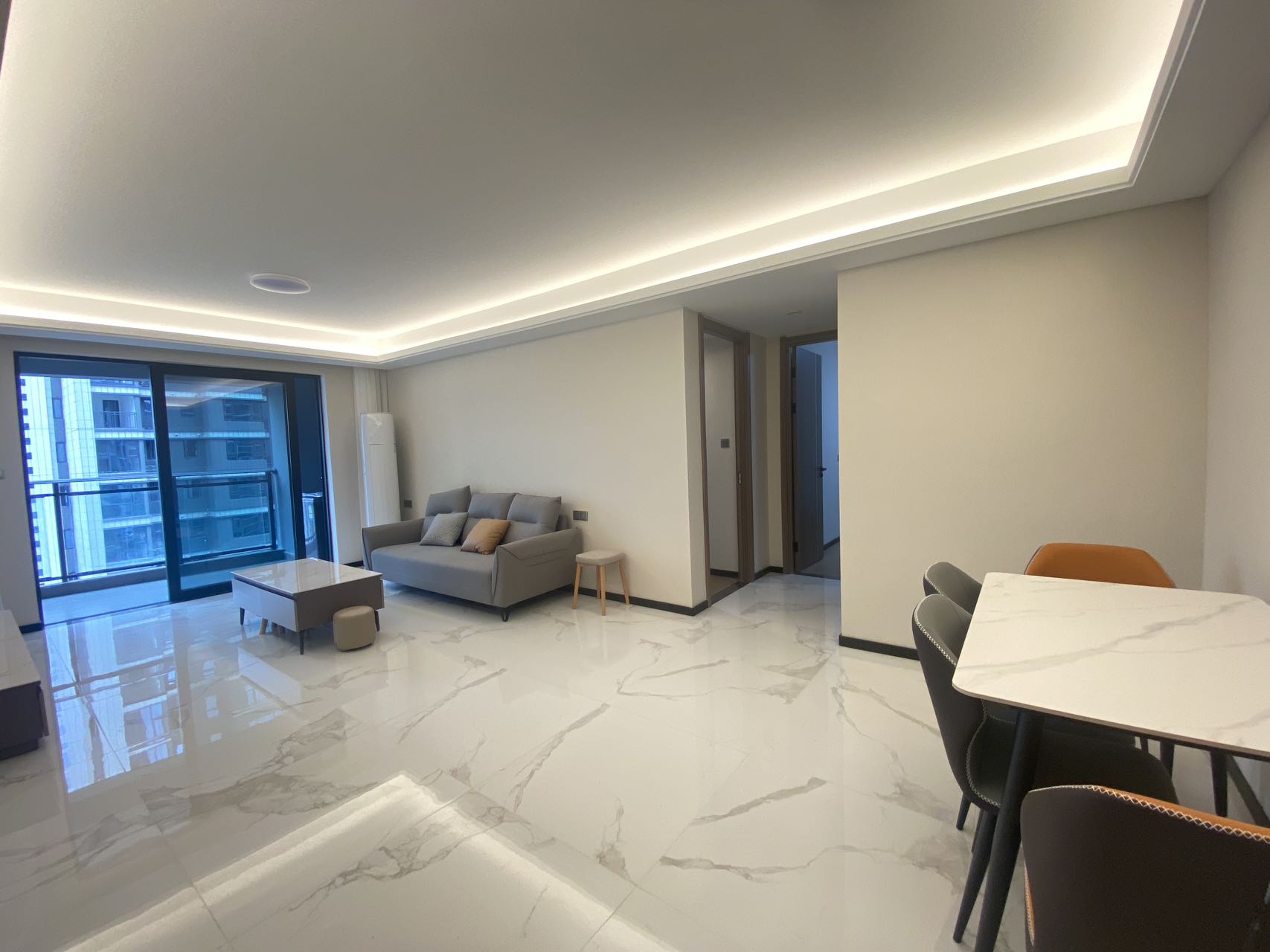 中海阅溪府  3室2厅2卫    3000.0元/月户型图