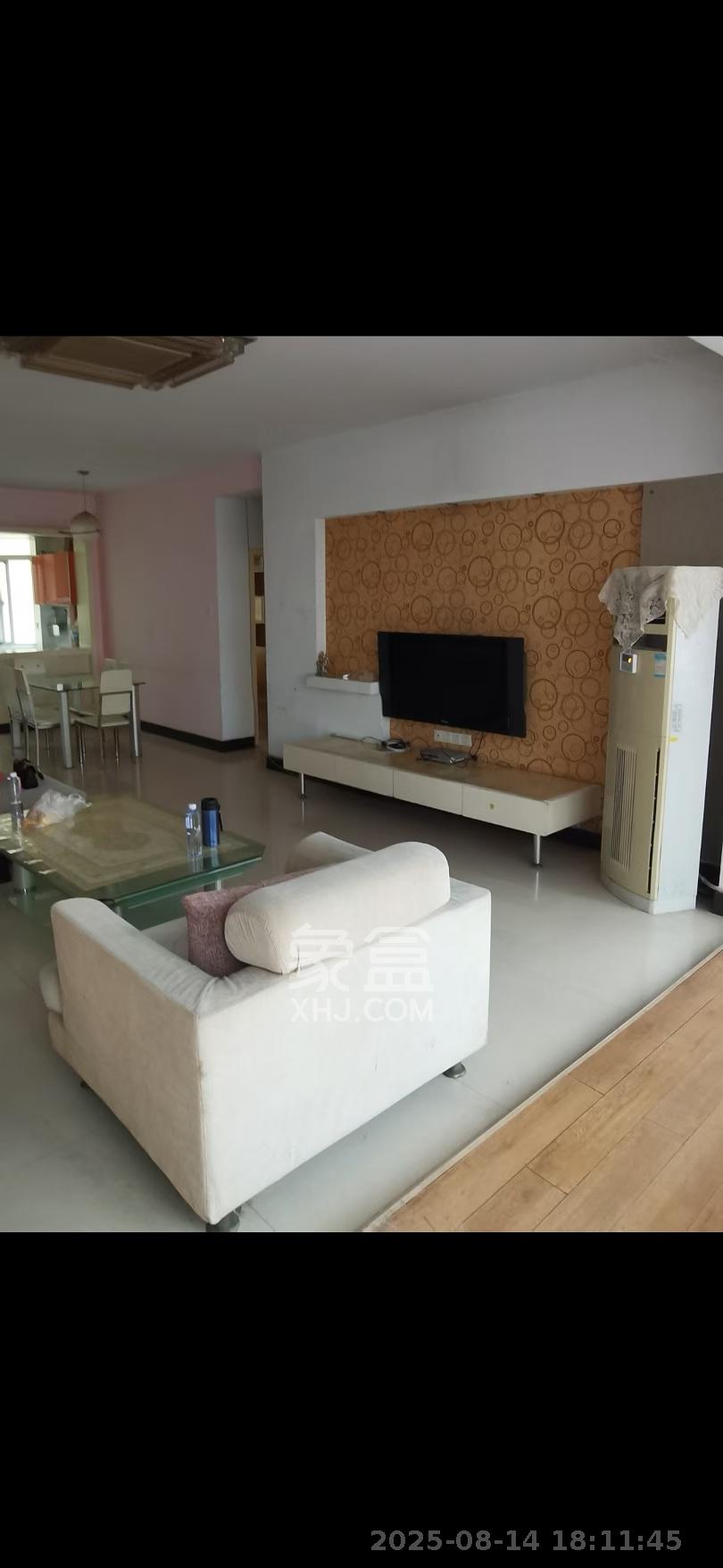 惠泽园 4室2厅2卫 3600.0元/月 惠泽园 4室2厅2卫 3600.0元/月室内图