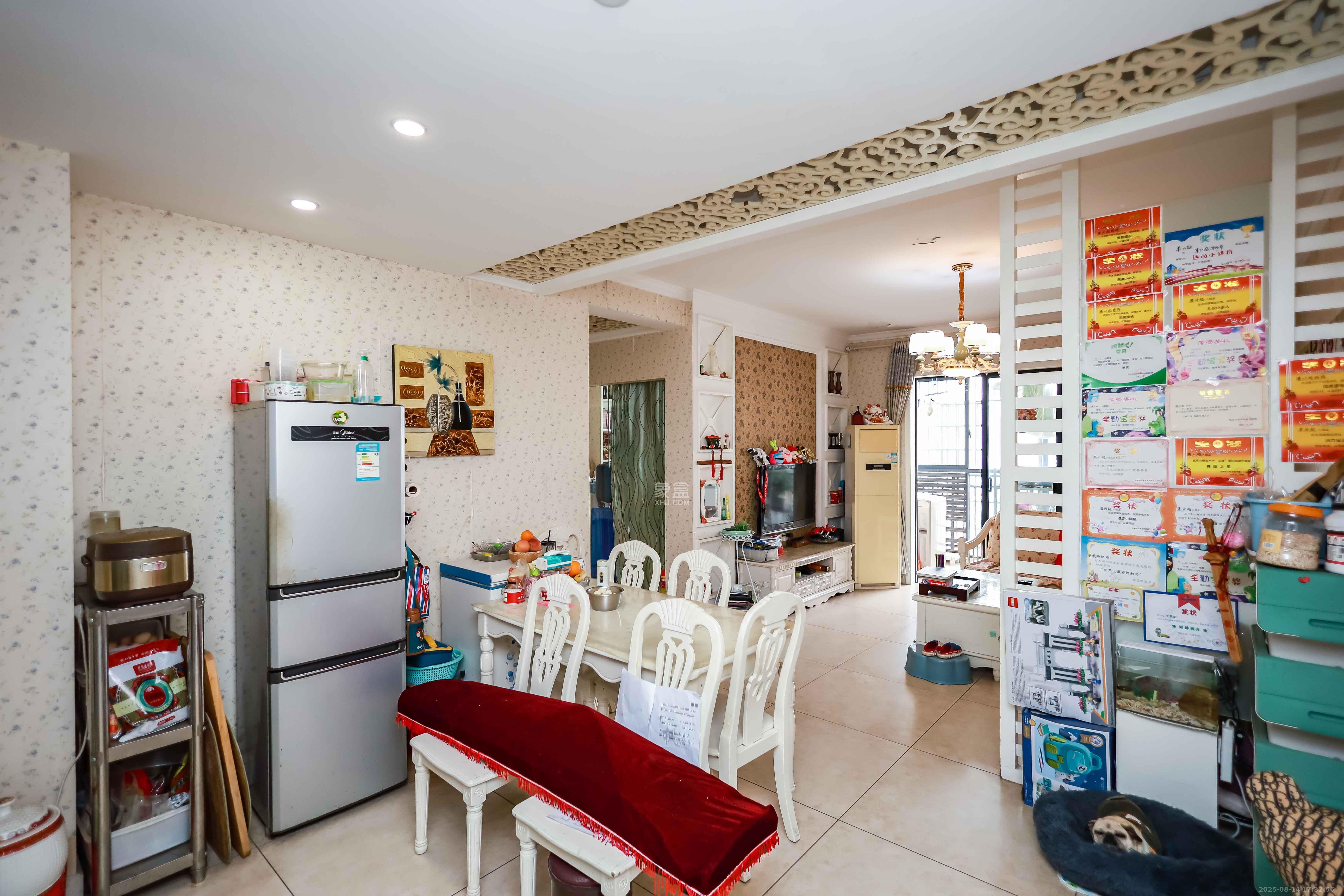 莱茵城  3室2厅1卫    2300.0元/月 莱茵城  3室2厅1卫    2300.0元/月室内图