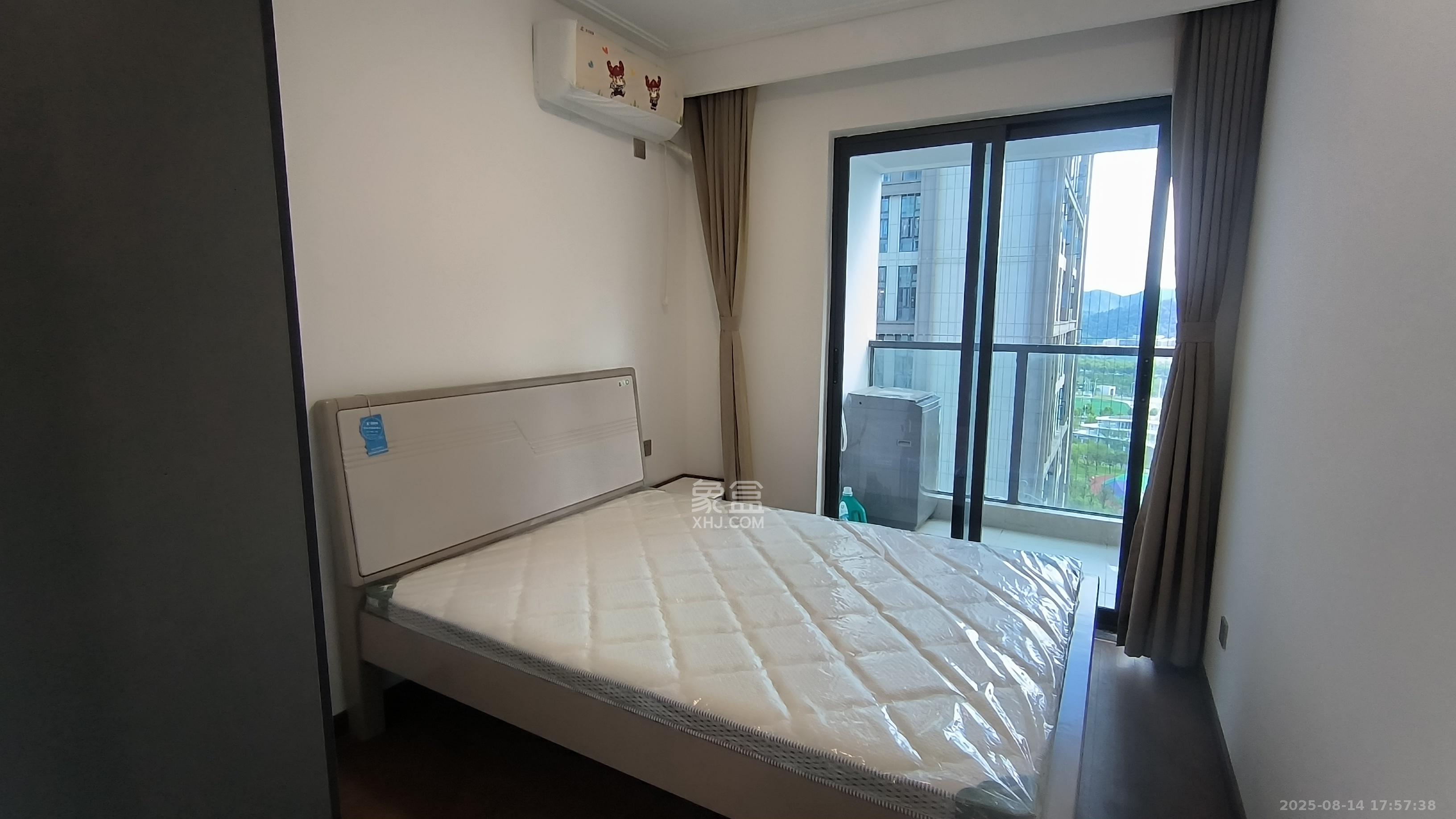 中国铁建湘语梅溪  3室2厅2卫   3200.00元/月室内图