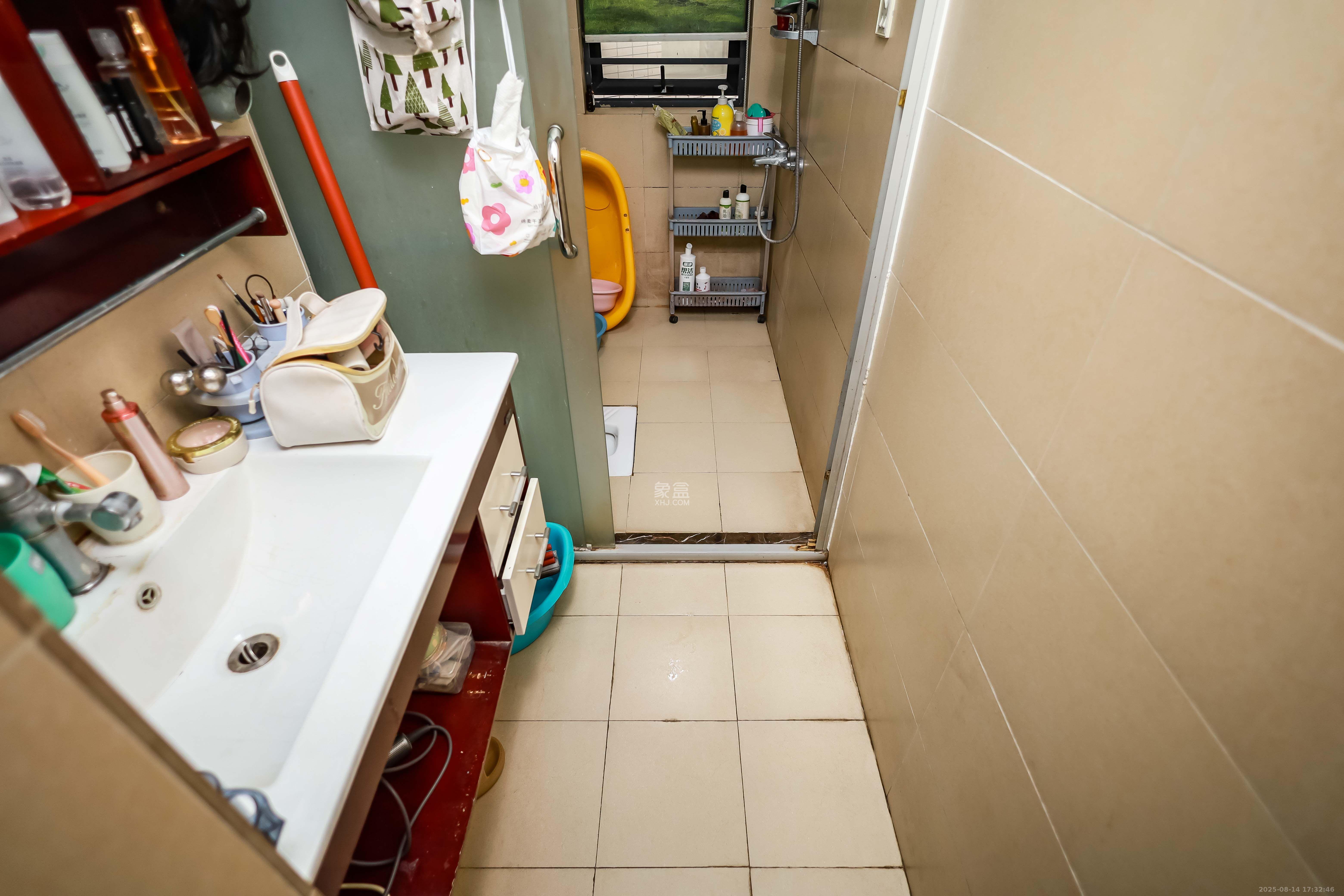 莱茵城  3室2厅1卫    2300.0元/月 莱茵城  3室2厅1卫    2300.0元/月室内图