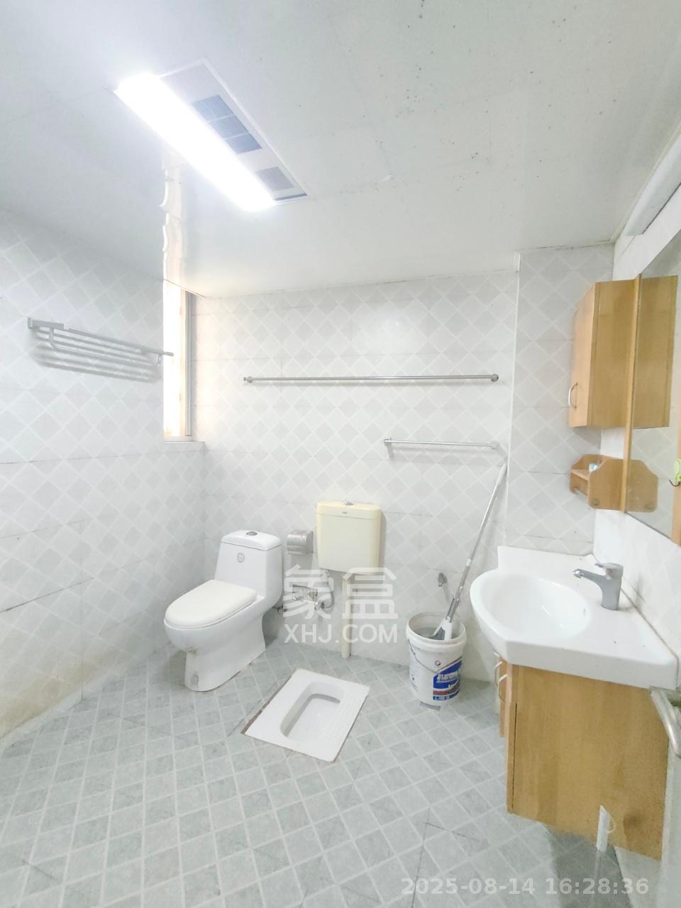 中房F联邦  1室2厅2卫    2200.0元/月 中房F联邦  1室2厅2卫    2200.0元/月室内图