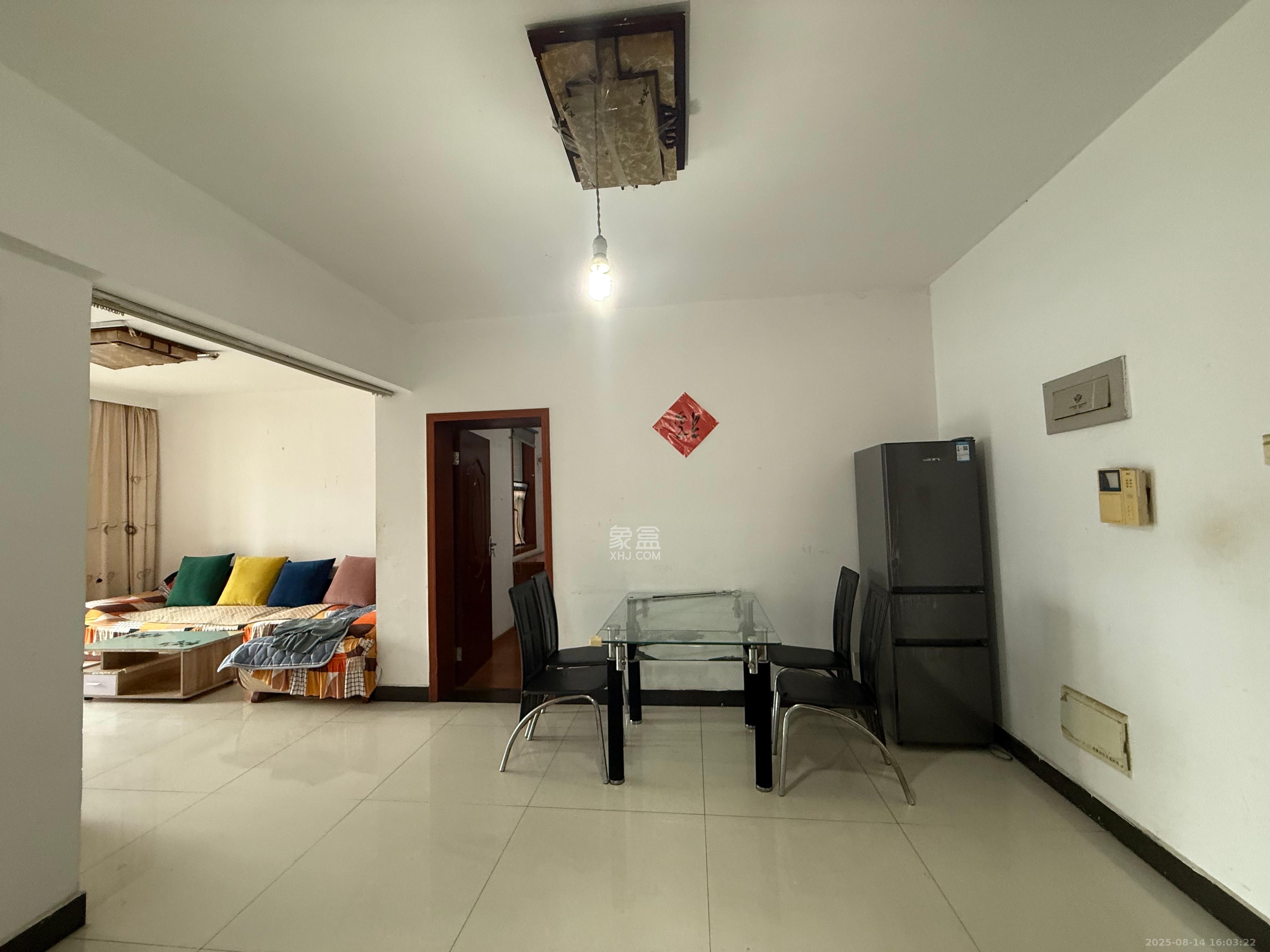 尚城  2室2厅1卫    1700.0元/月室内图